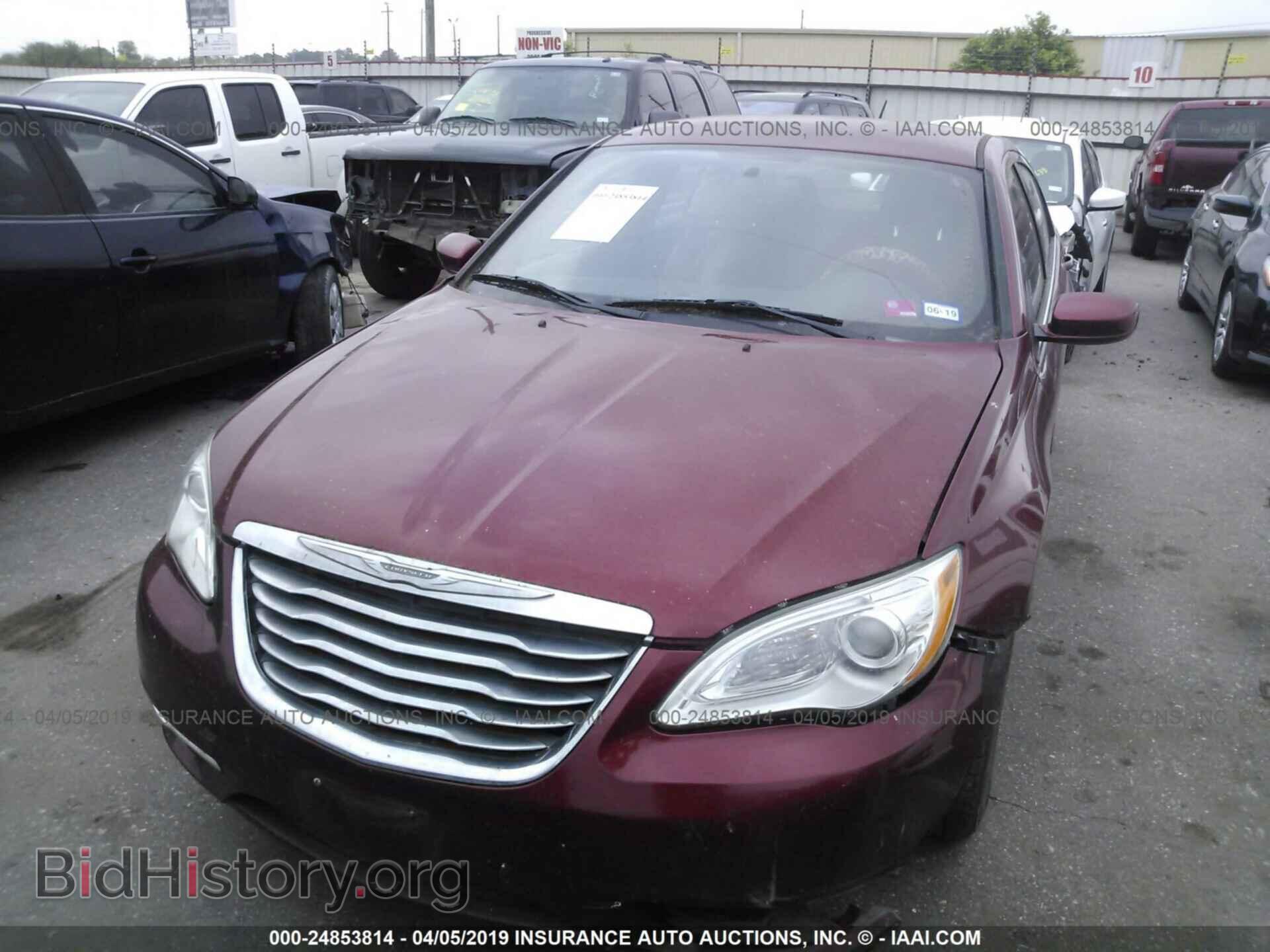 2013 CHRYSLER 200 - VIN: 1C3CCBAB2DN640899 - Photo 2