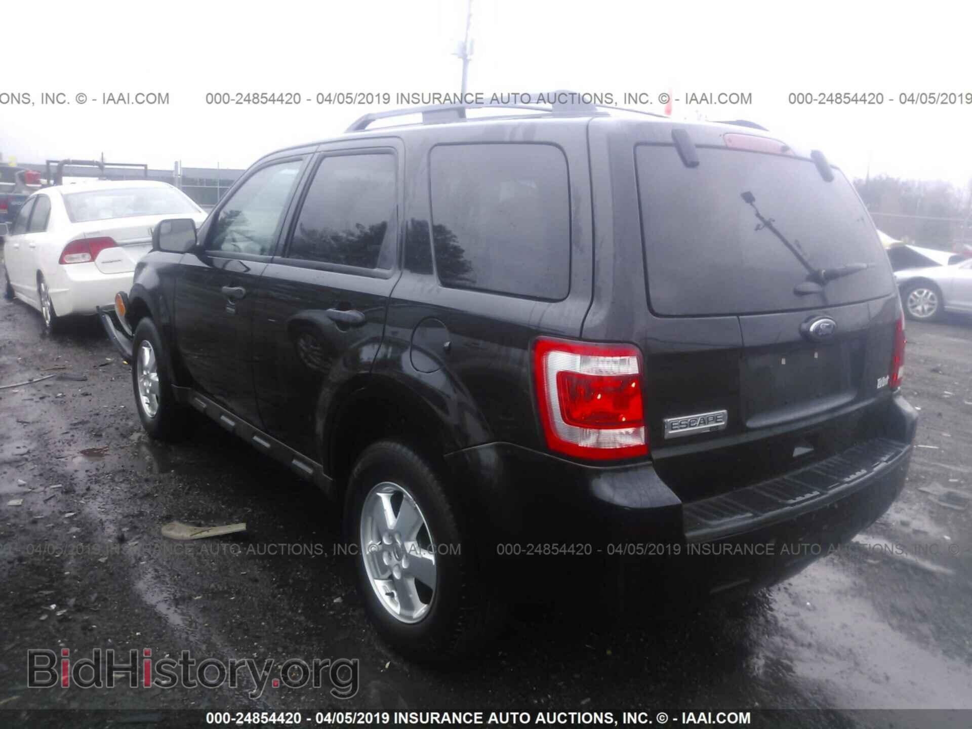 2011 FORD ESCAPE - VIN: 1FMCU0D77BKC60567 - Photo 3