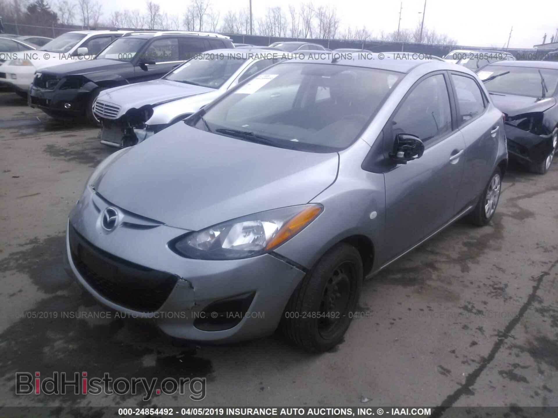 2014 MAZDA MAZDA2 - VIN: JM1DE1KY7E0172237 - Фото 2