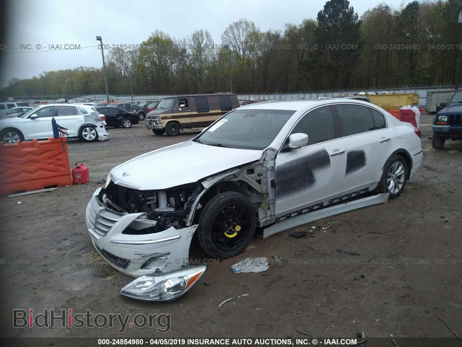 2013 HYUNDAI GENESIS - VIN: KMHGC4DD6DU210350 - Фото 2