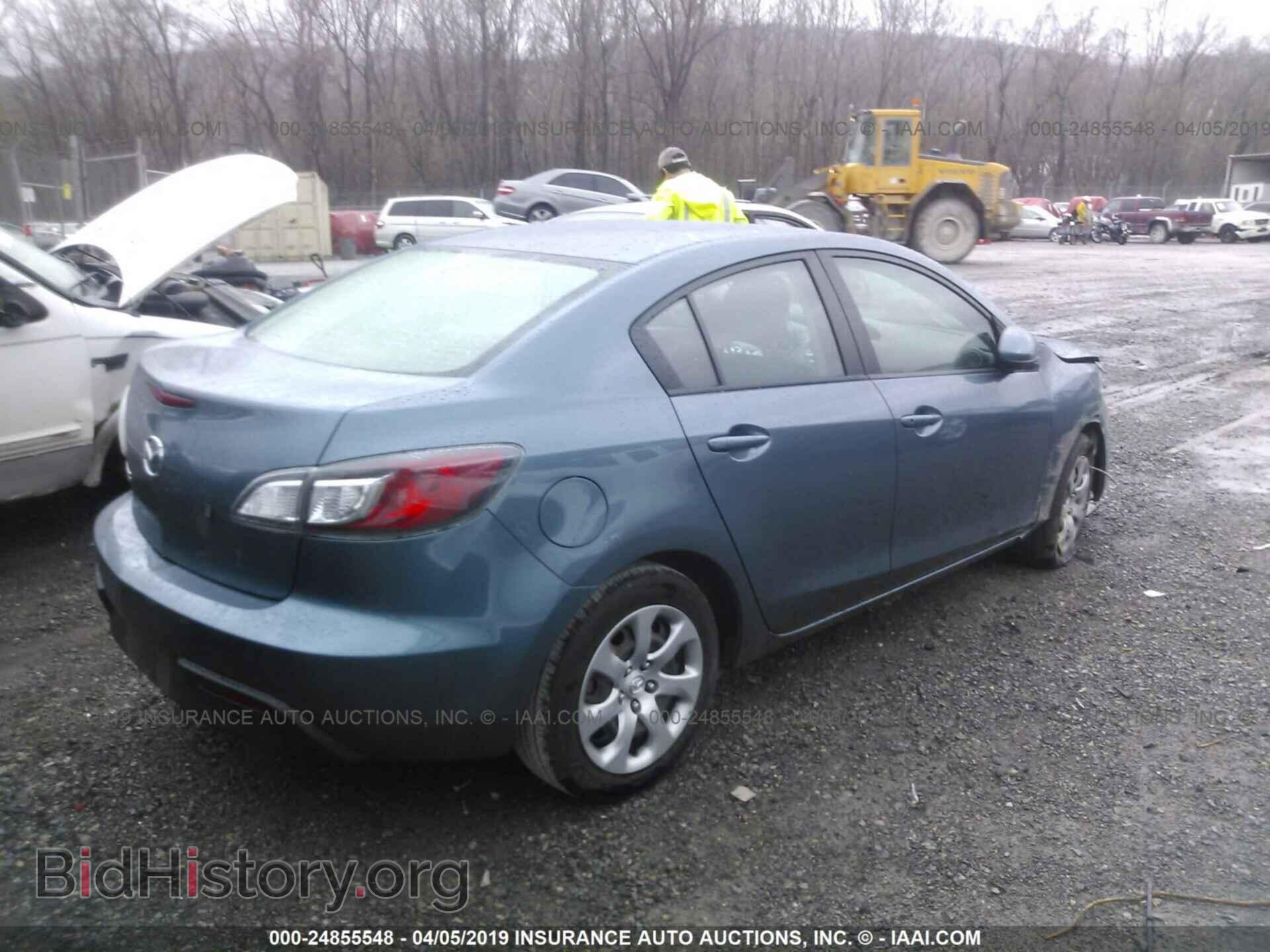 2011 MAZDA 3 - VIN: JM1BL1UG8B1379310 - Photo 4