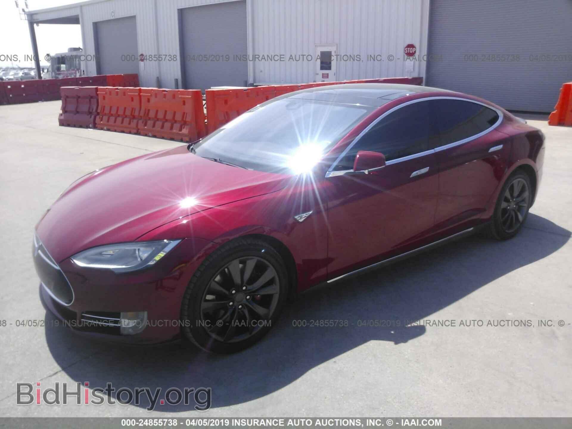 2015 TESLA MODEL S - VIN: 5YJSA1H28FF081325 - Фото 2