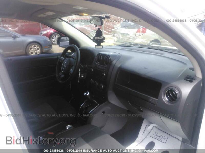 2012 Jeep COMPASS (VIN 1C4NJDBB0CD553043) — photo 5 of 10