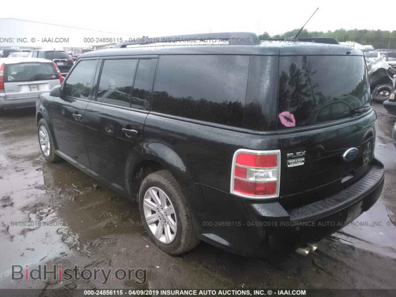 2011 Ford FLEX (VIN 2FMGK5BCXBBD25443) — фото 3 из 10