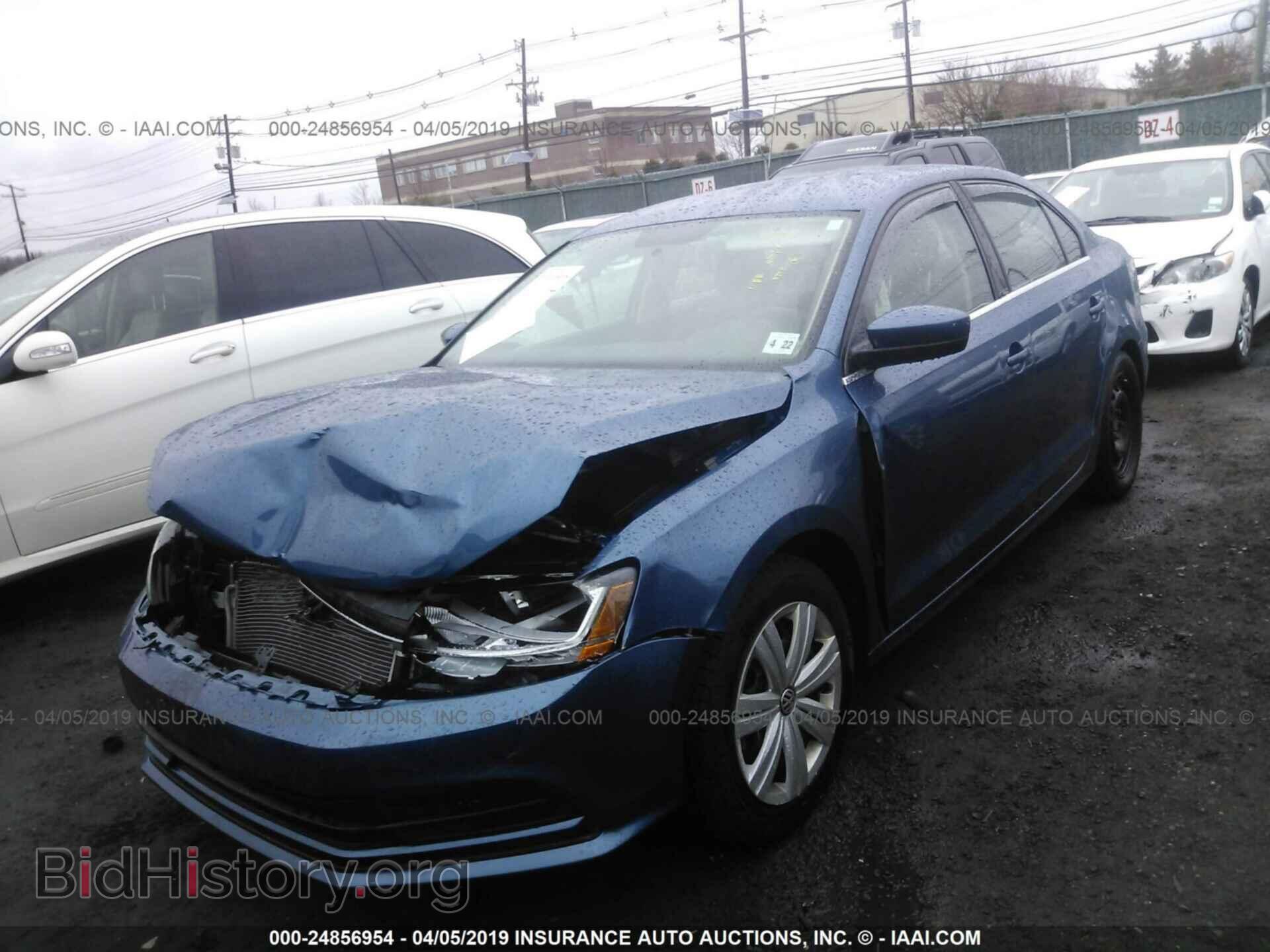 2017 VOLKSWAGEN JETTA - VIN: 3VW2B7AJ9HM334567 - Photo 2