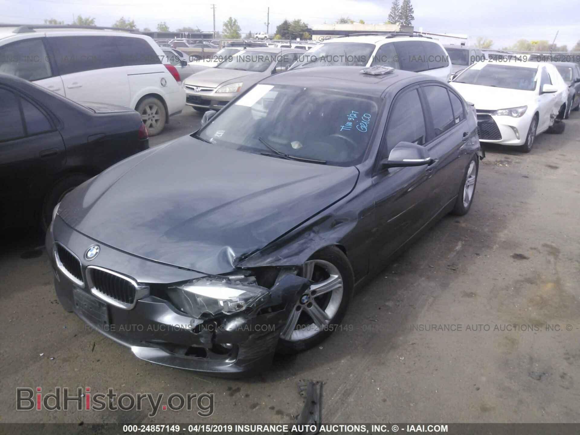 2013 BMW 328 - VIN: WBA3C1C52DF439797 - Фото 2