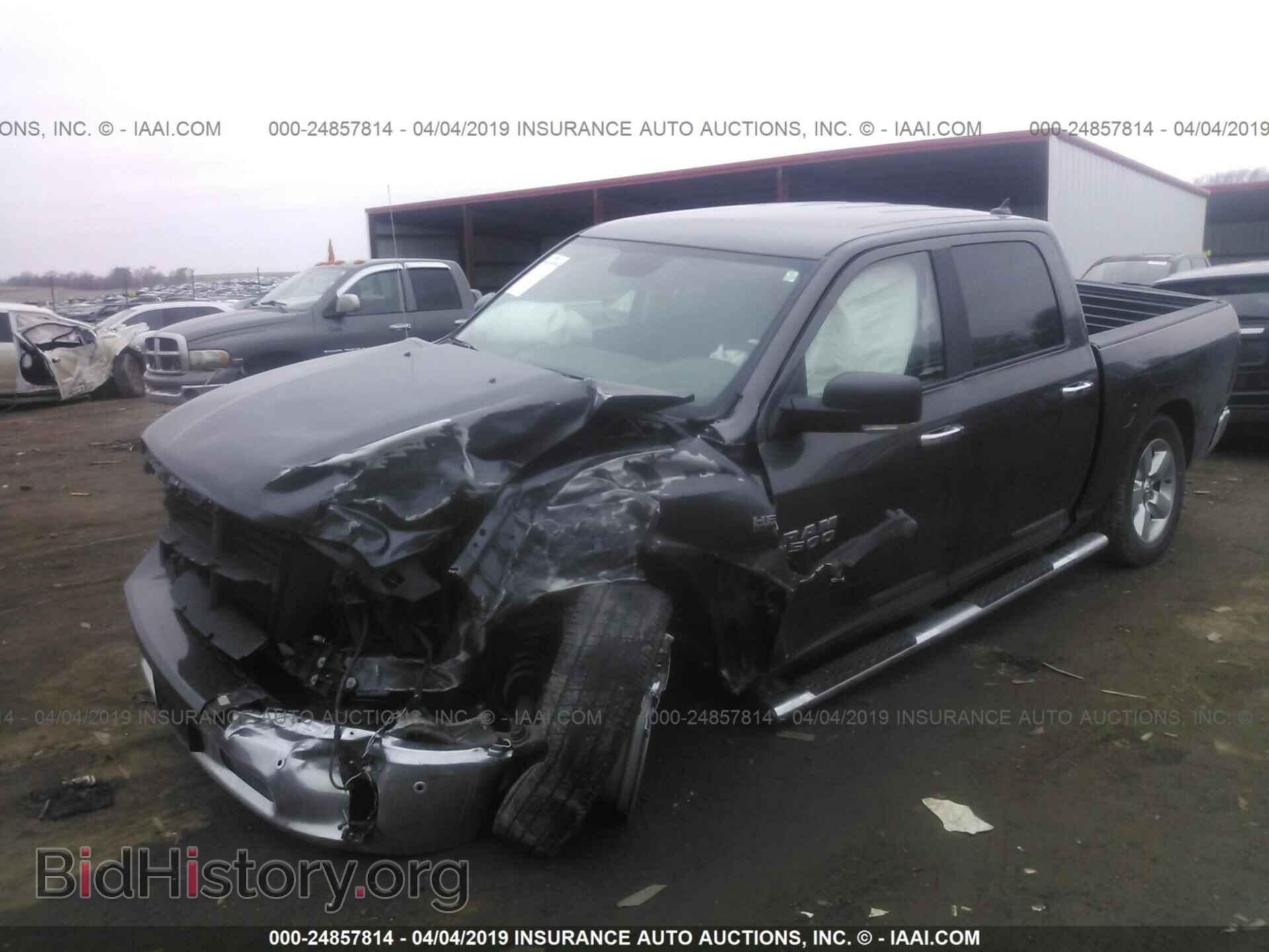2017 RAM 1500 - VIN: 1C6RR7LT2HS814850 - Photo 2