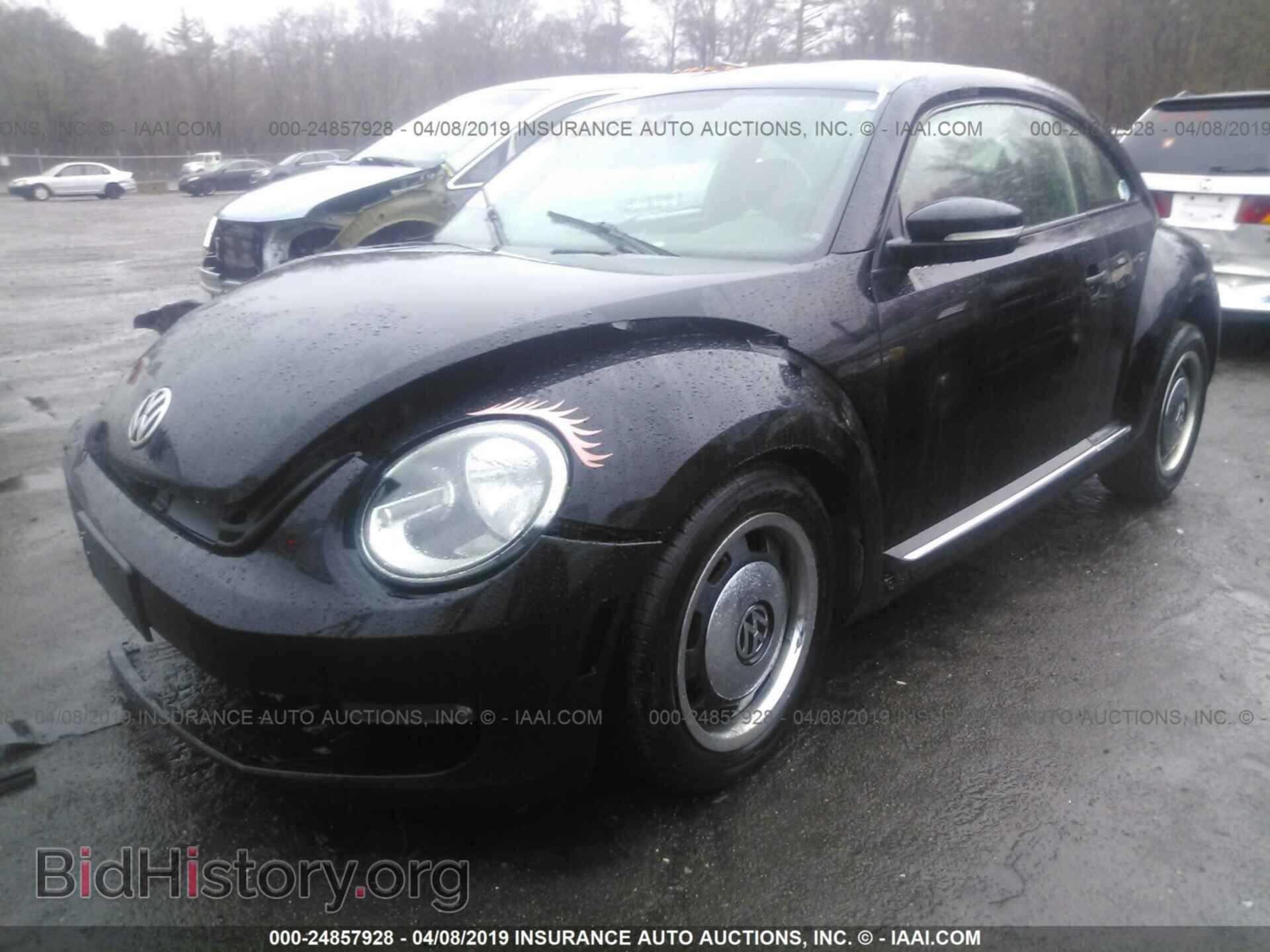 2012 VOLKSWAGEN BEETLE - VIN: 3VWJP7AT1CM636409 - Фото 2
