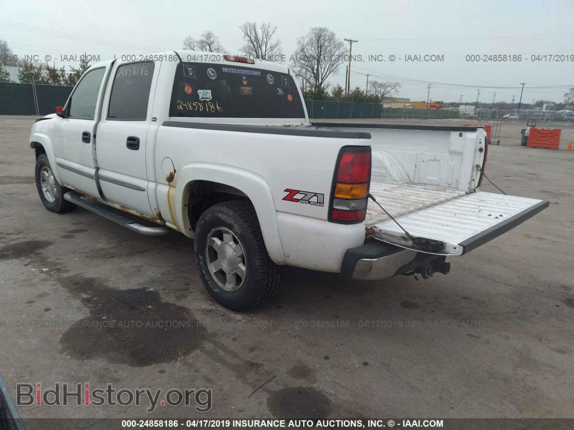 2005 GMC NEW SIERRA - VIN: 2GTEK13TX51374641 - Фото 3