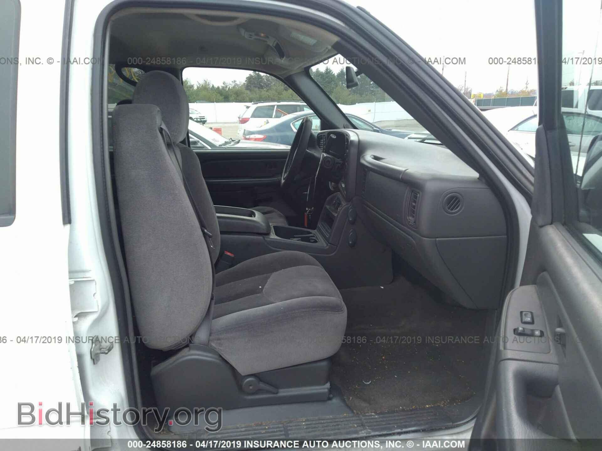 2005 GMC NEW SIERRA - VIN: 2GTEK13TX51374641 - Фото 5