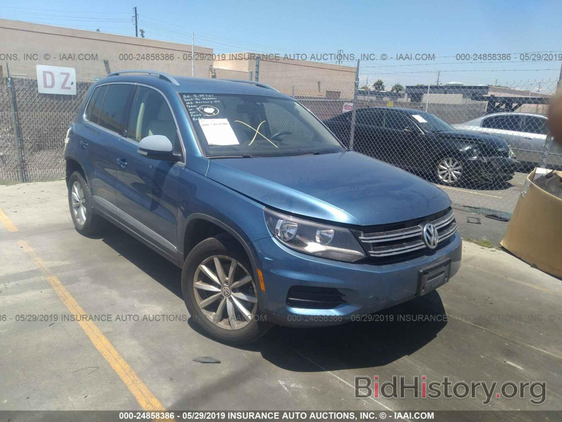 Photo WVGRV7AX4HW508134 - VOLKSWAGEN TIGUAN 2017