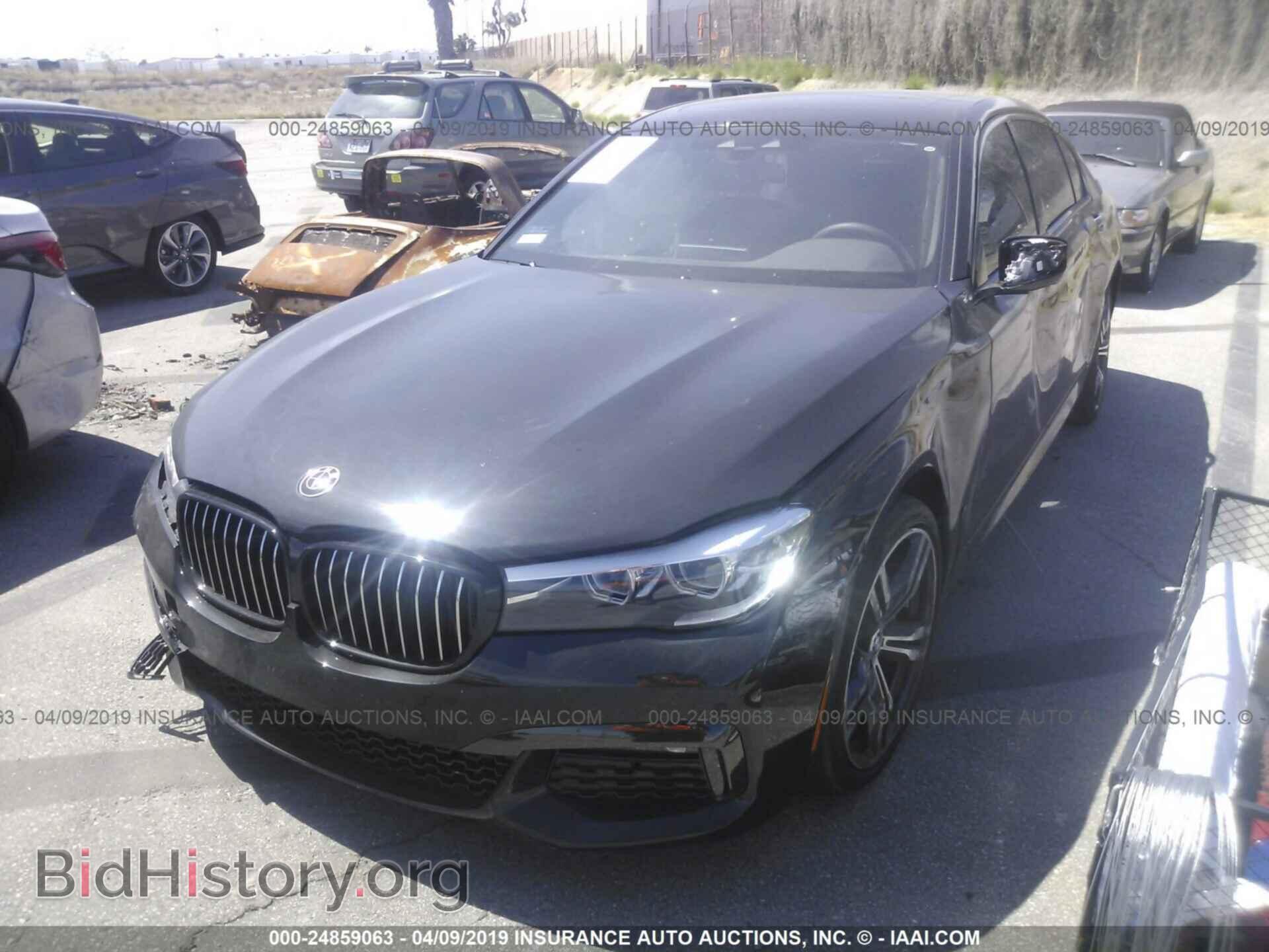 2019 BMW 740 - VIN: WBA7E2C54KB218160 - Фото 2