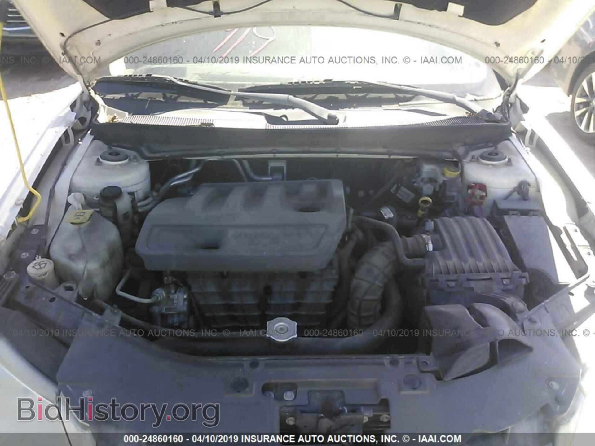2009 CHRYSLER SEBRING - VIN: 1C3LC46B29N536876 - Фото 10
