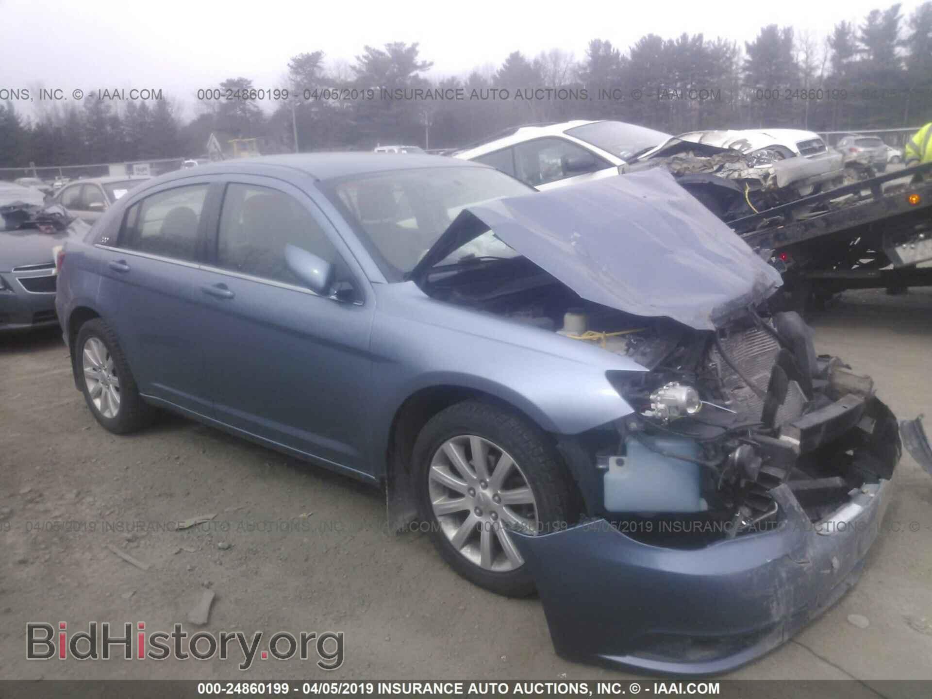 Photo 1C3BC1FB9BN602873 - CHRYSLER 200 2011