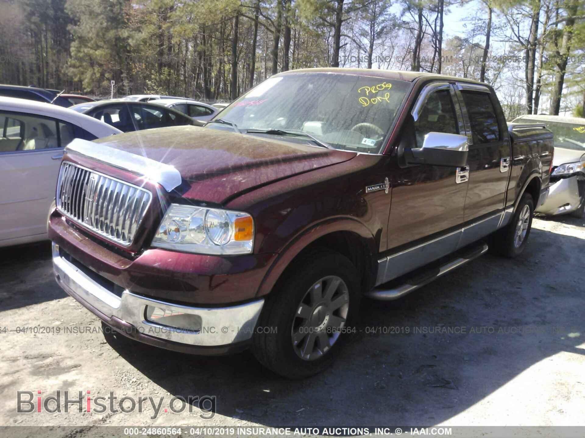 2006 LINCOLN MARK LT - VIN: 5LTPW16526FJ08032 - Фото 2