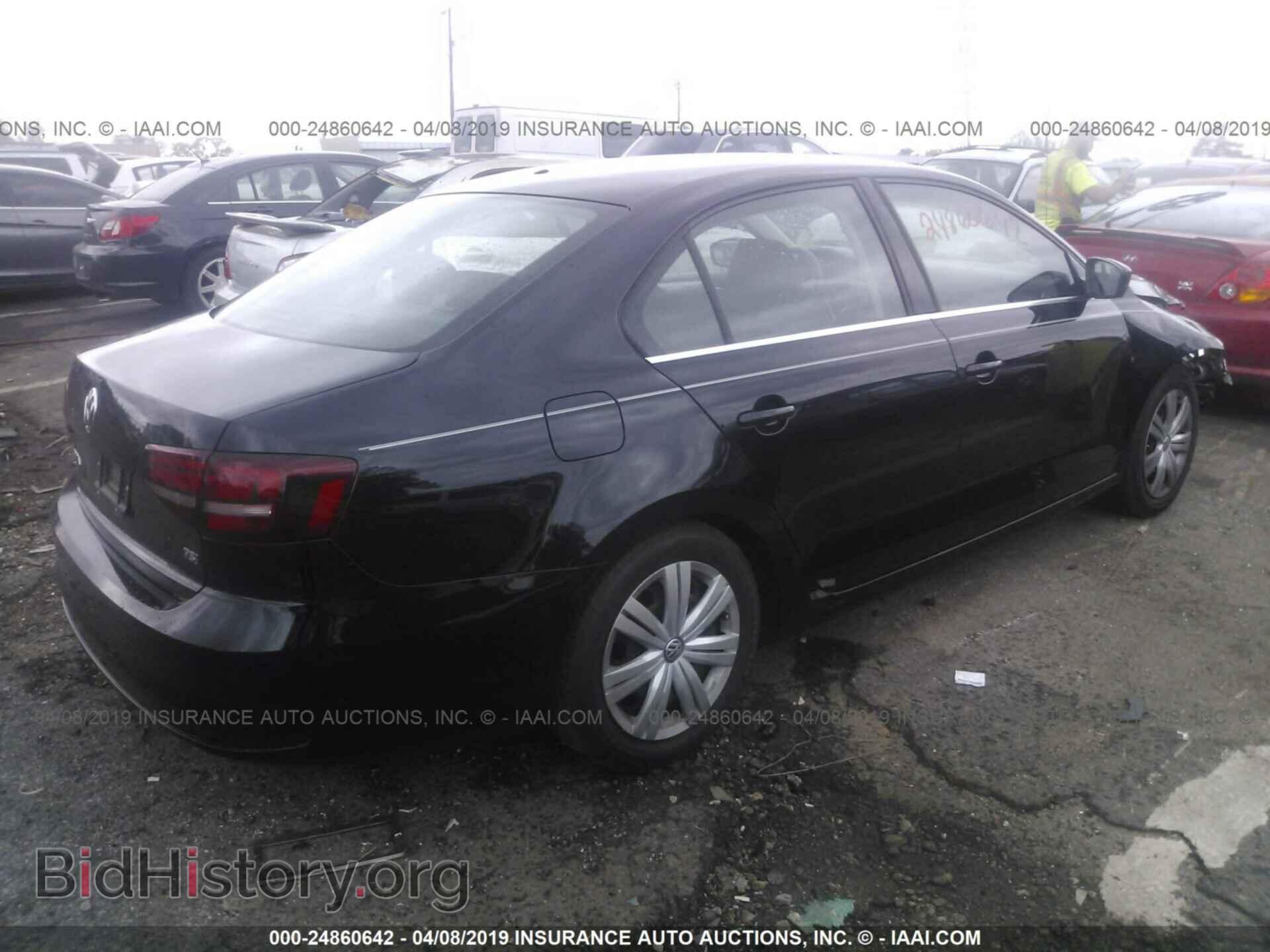 2017 VOLKSWAGEN JETTA - VIN: 3VW2B7AJ2HM214612 - Photo 4