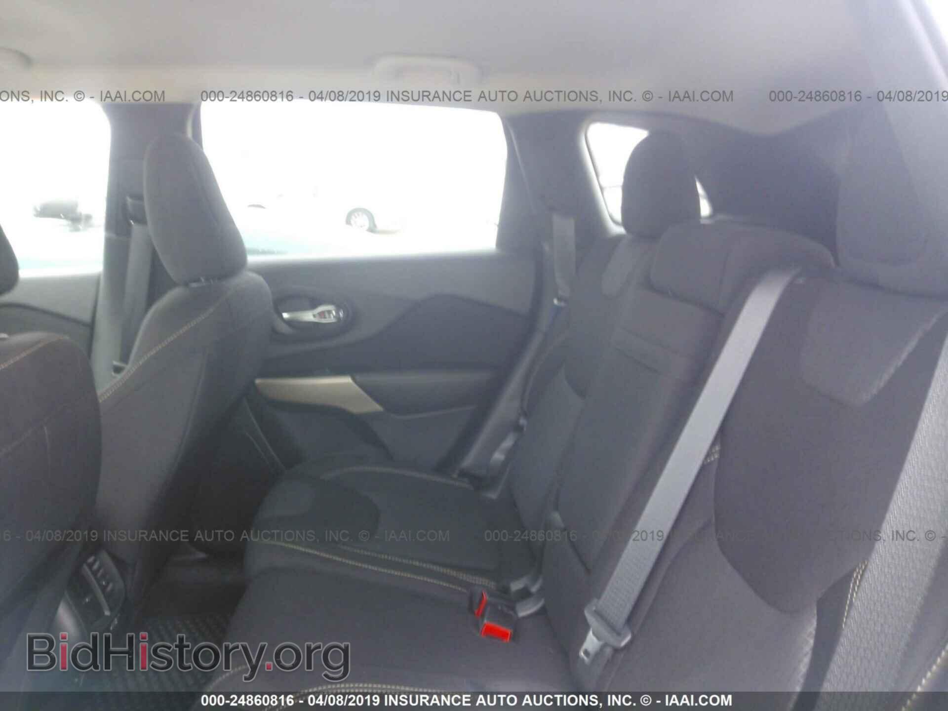 2017 JEEP CHEROKEE - VIN: 1C4PJLCS4HW591596 - Photo 8