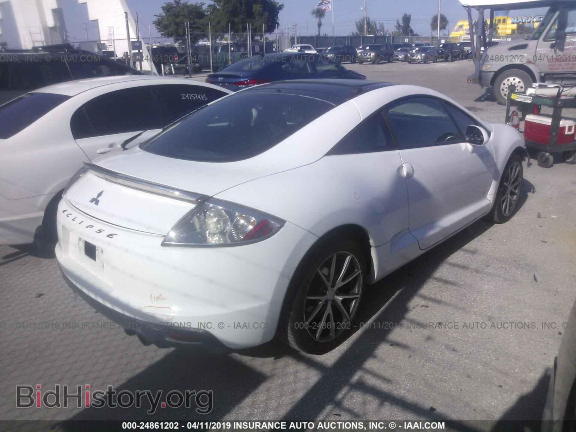 2011 MITSUBISHI ECLIPSE - VIN: 4A31K5DF2BE008680 - Photo 4