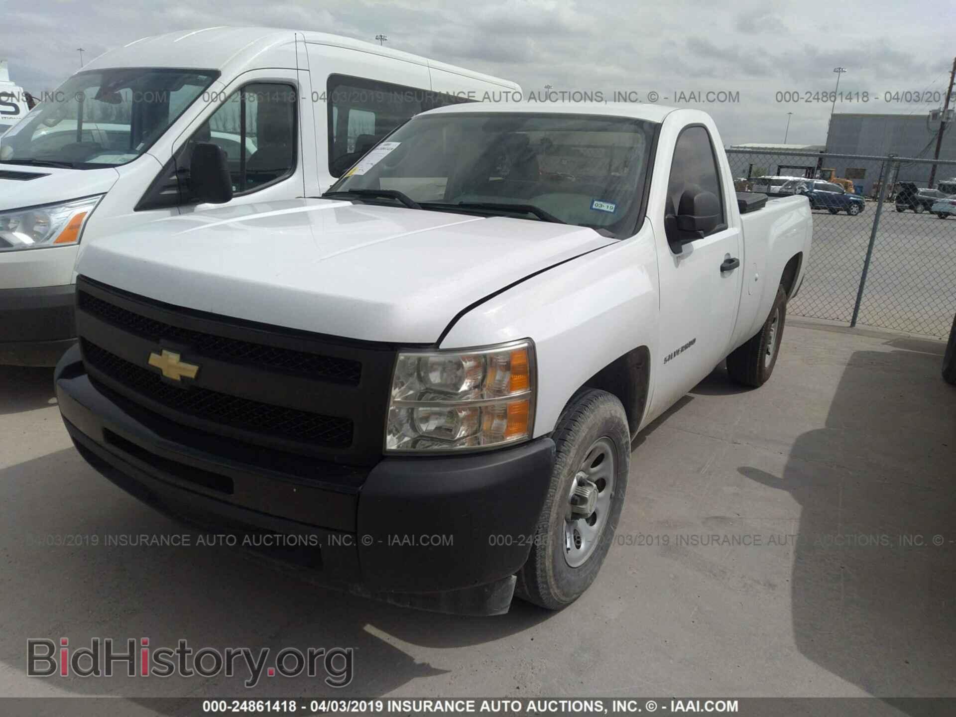2011 CHEVROLET SILVERADO - VIN: 1GCNCPEA0BF180216 - Фото 2
