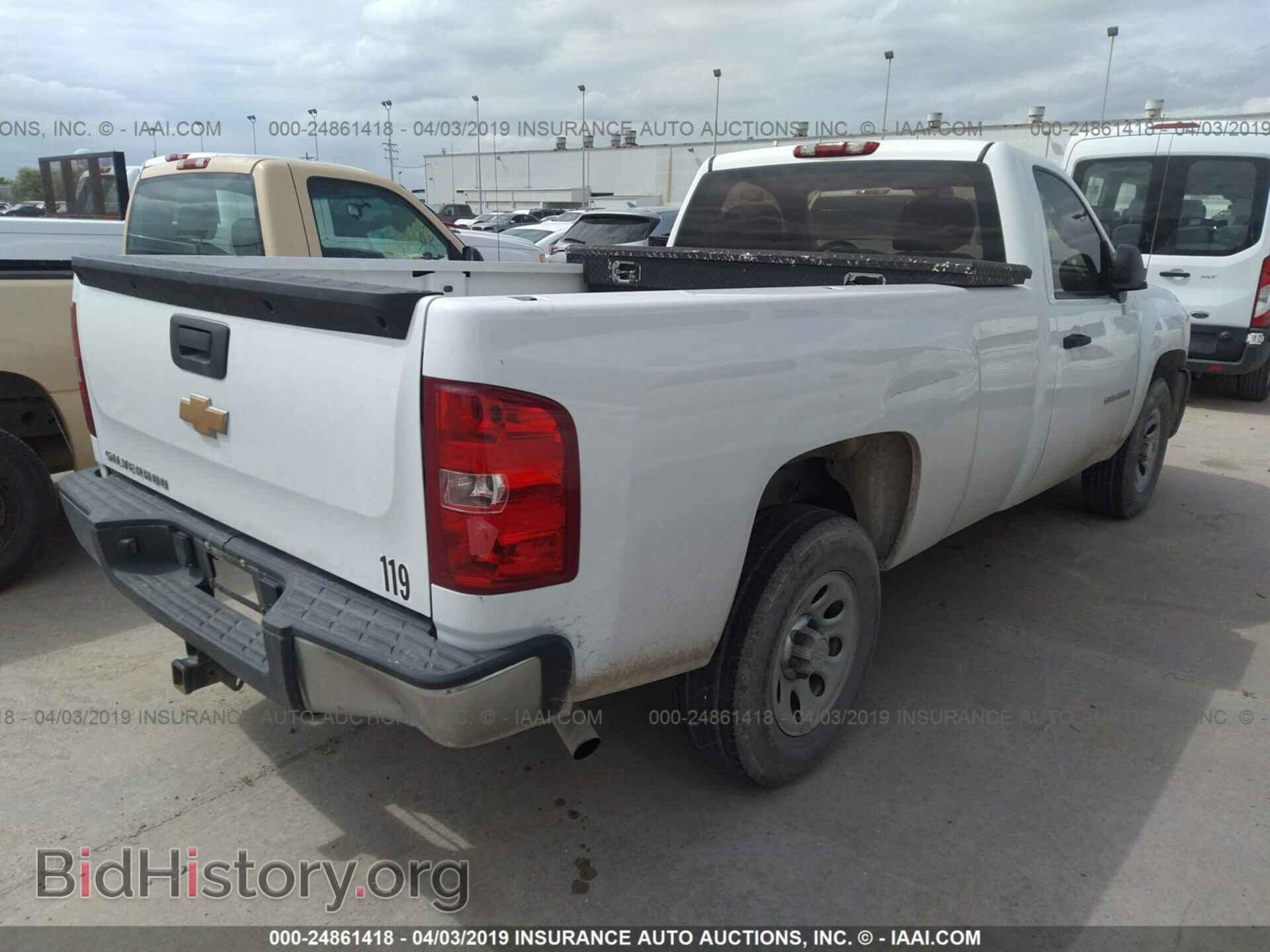 2011 CHEVROLET SILVERADO - VIN: 1GCNCPEA0BF180216 - Фото 4