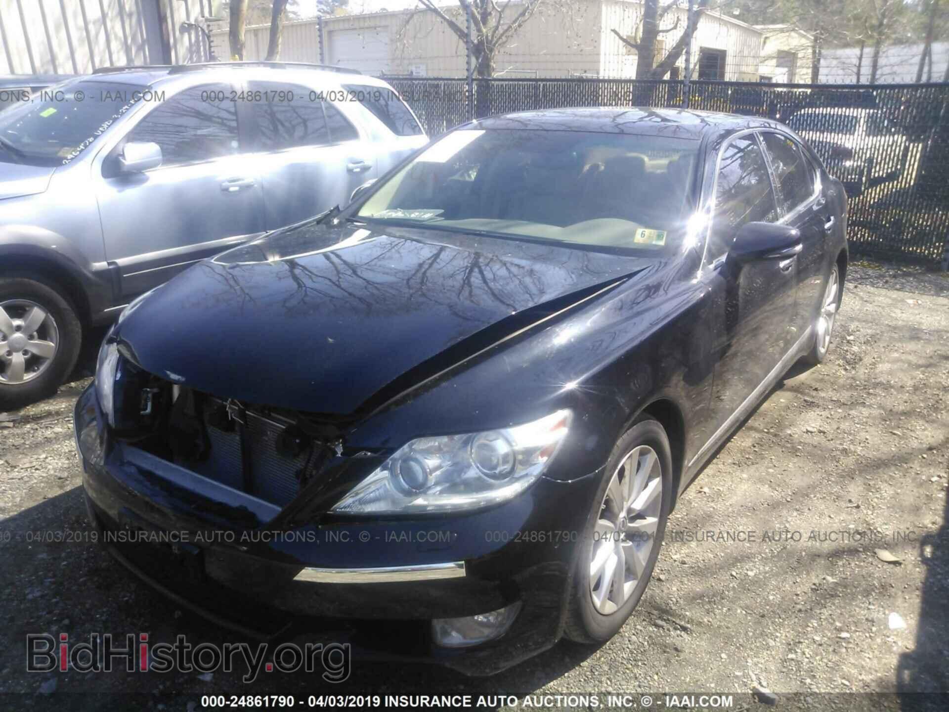 2011 LEXUS LS - VIN: JTHCL5EF0B5011521 - Photo 2