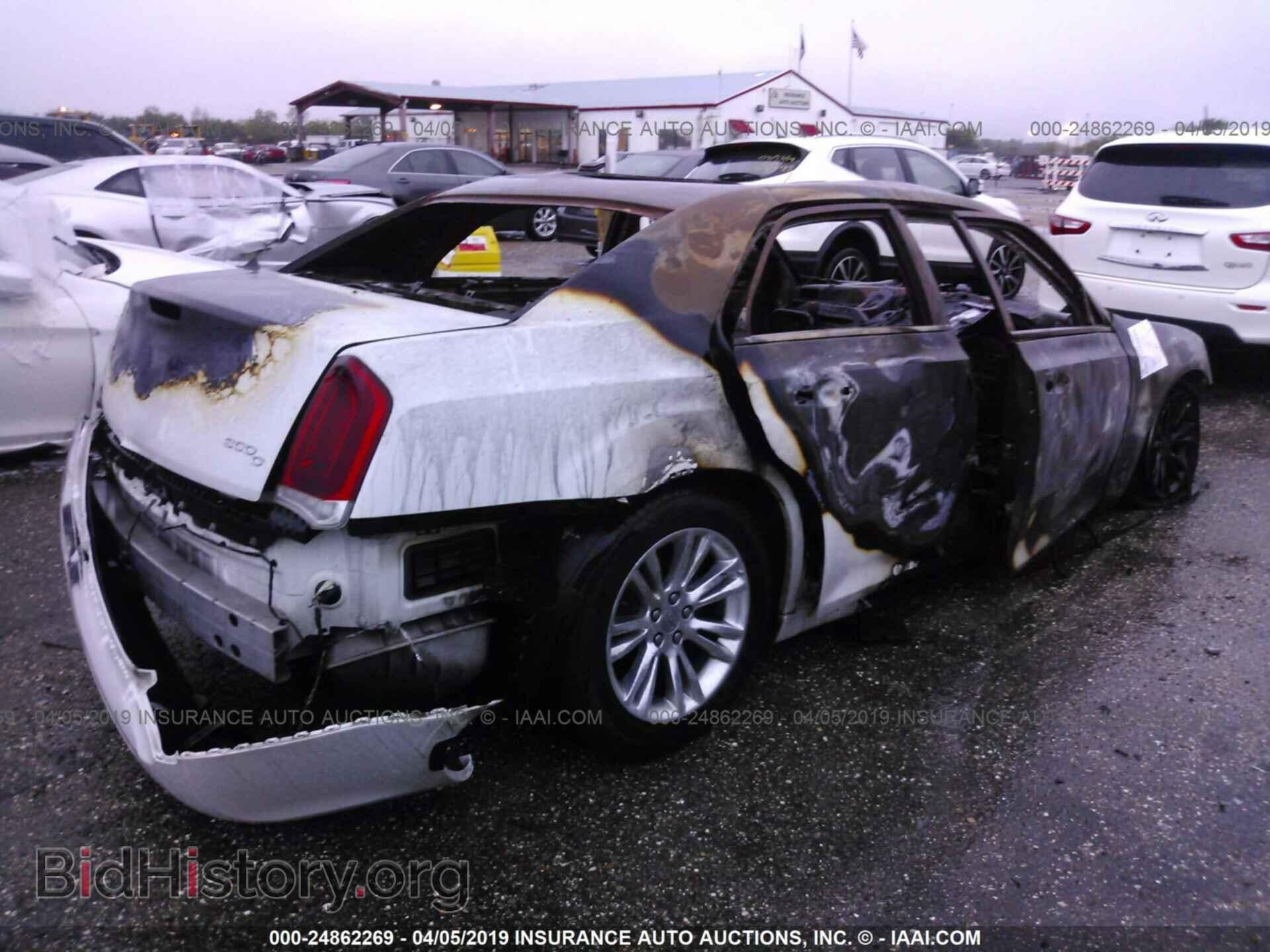2016 CHRYSLER 300C - VIN: 2C3CCAEG8GH268630 - Фото 4