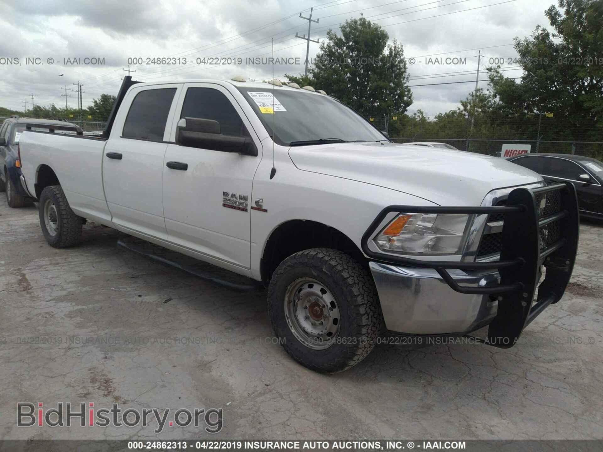Photo 3C6UR5HL2EG148387 - RAM 2500 2014