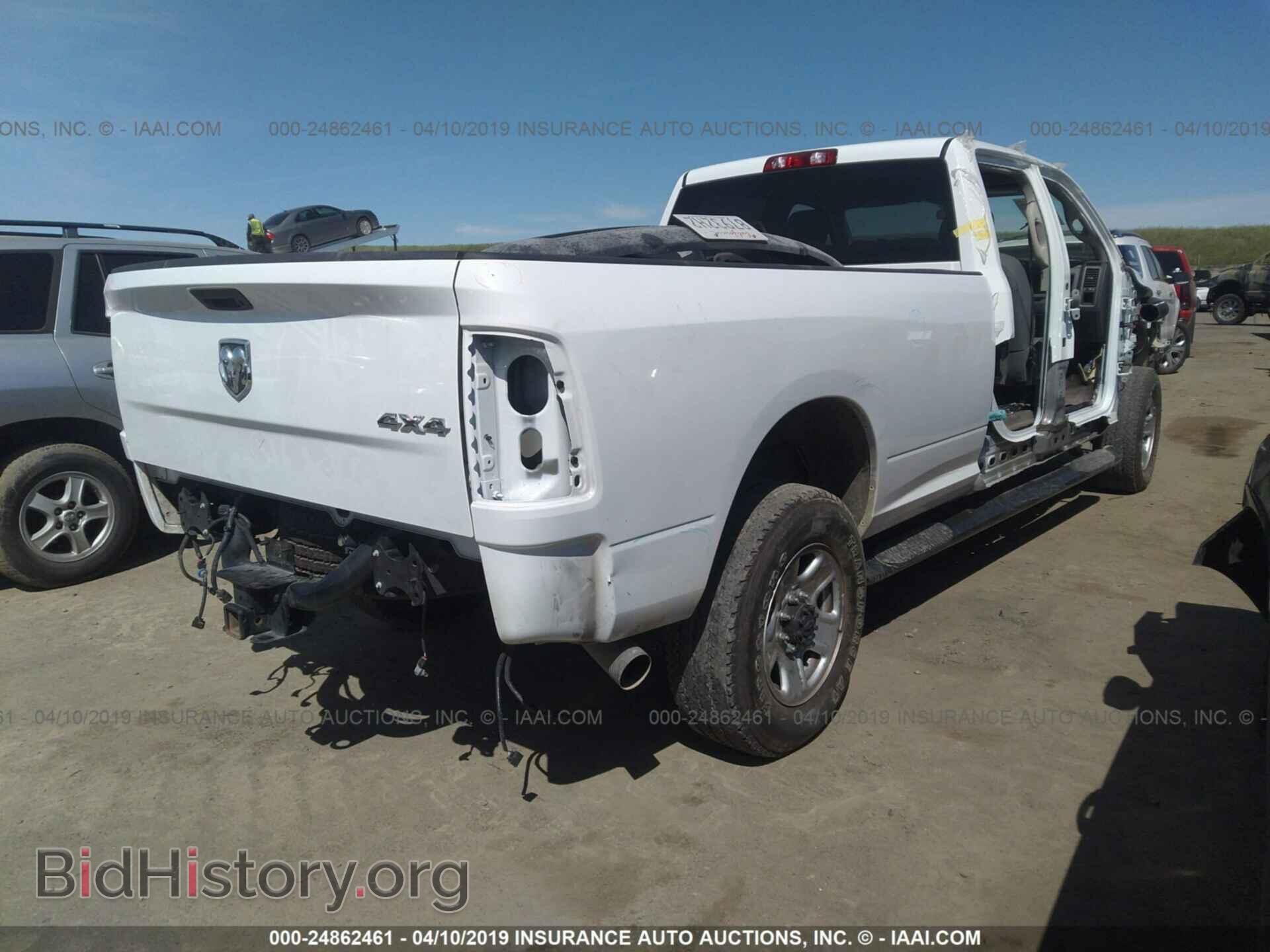 2017 RAM 2500 - VIN: 3C6UR5HL6HG789305 - Photo 4