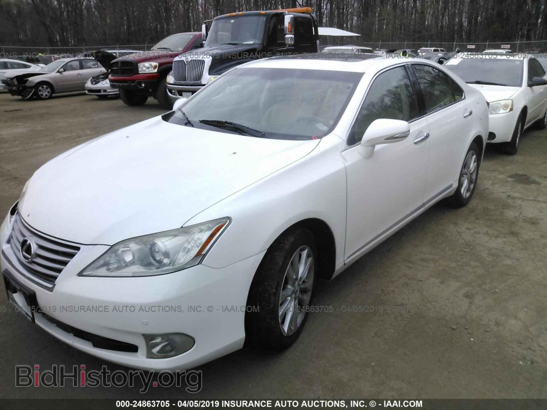 2011 LEXUS ES - VIN: JTHBK1EG4B2451047 - Фото 2