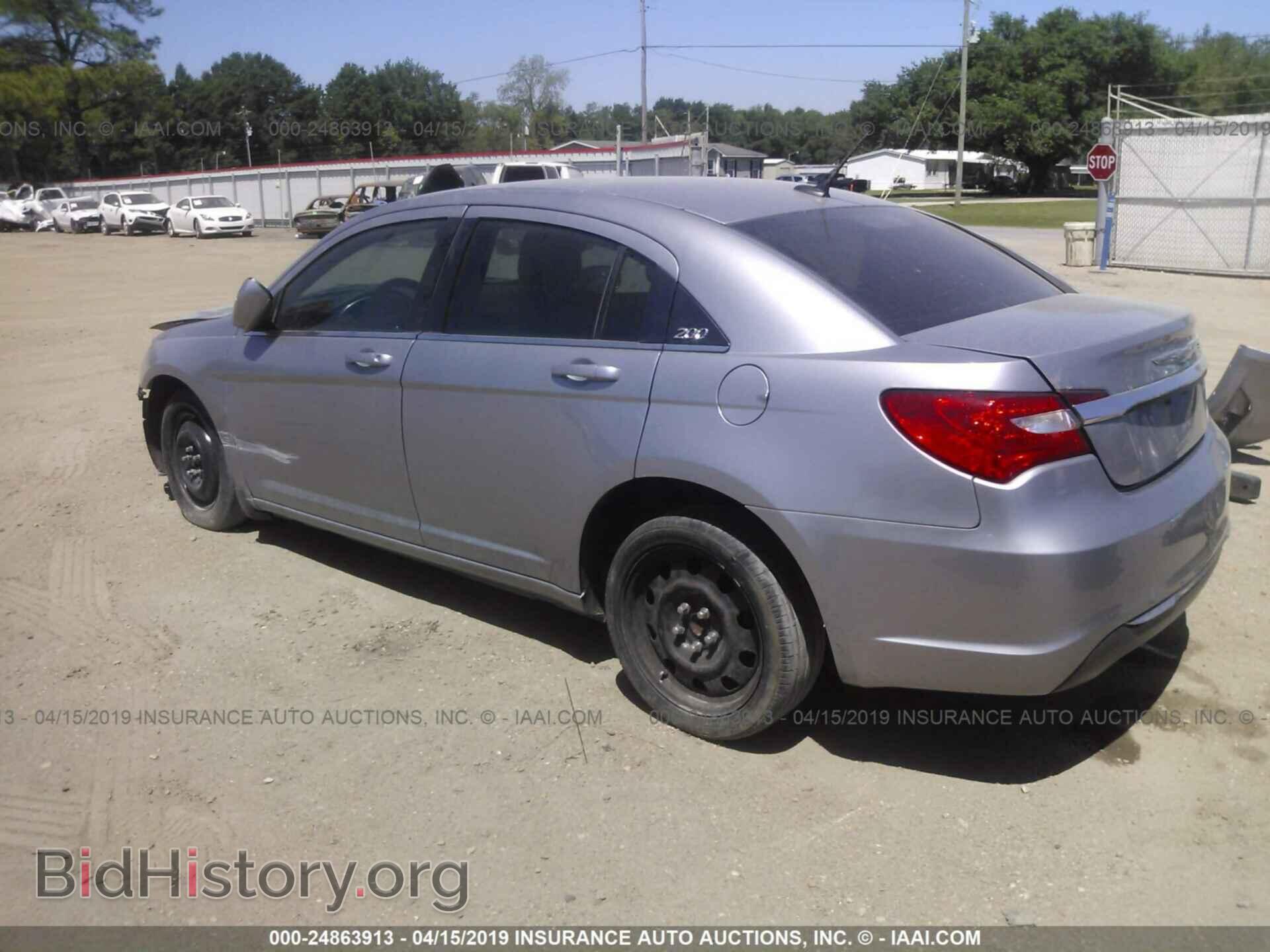 2013 CHRYSLER 200 - VIN: 1C3CCBAB0DN640741 - Фото 3