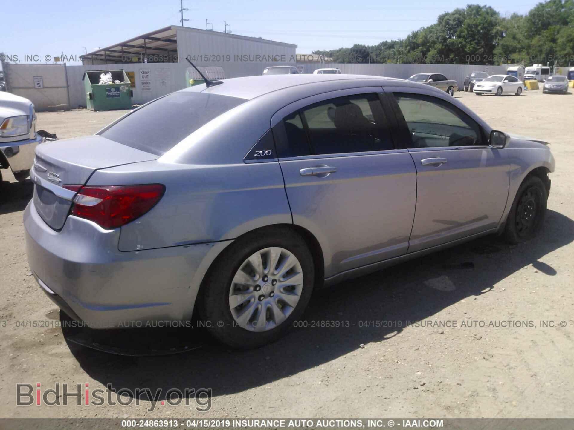 2013 CHRYSLER 200 - VIN: 1C3CCBAB0DN640741 - Фото 4