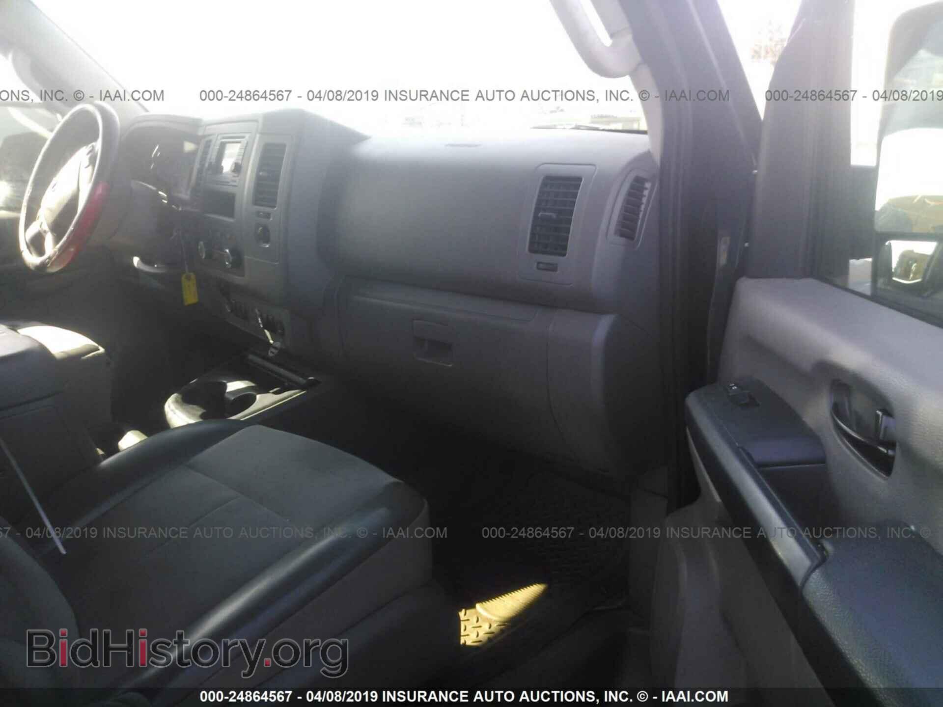 2013 NISSAN NV - VIN: 5BZAF0AA9DN200457 - Фото 5