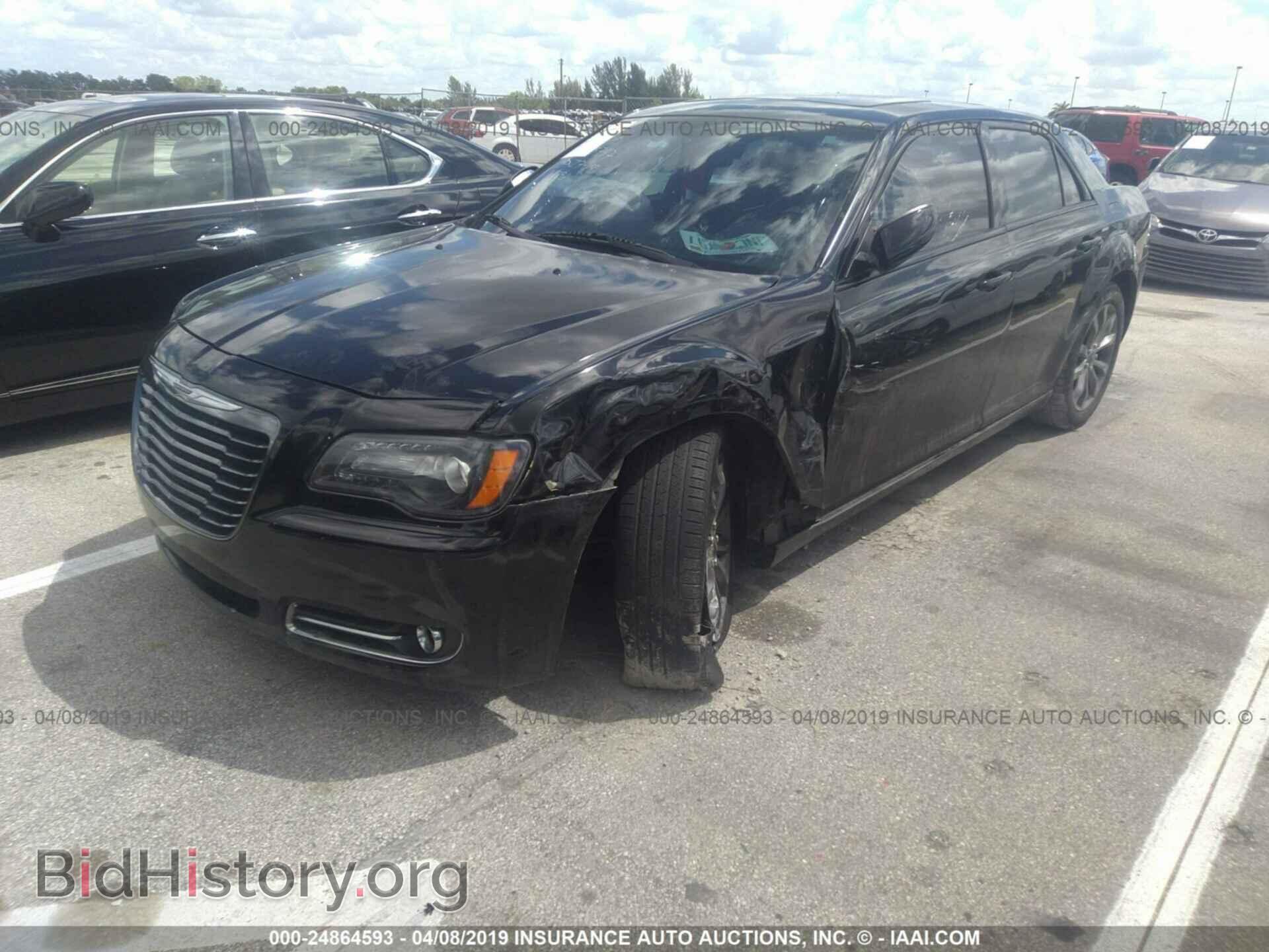 2014 CHRYSLER 300 - VIN: 2C3CCAGG5EH255747 - Фото 6