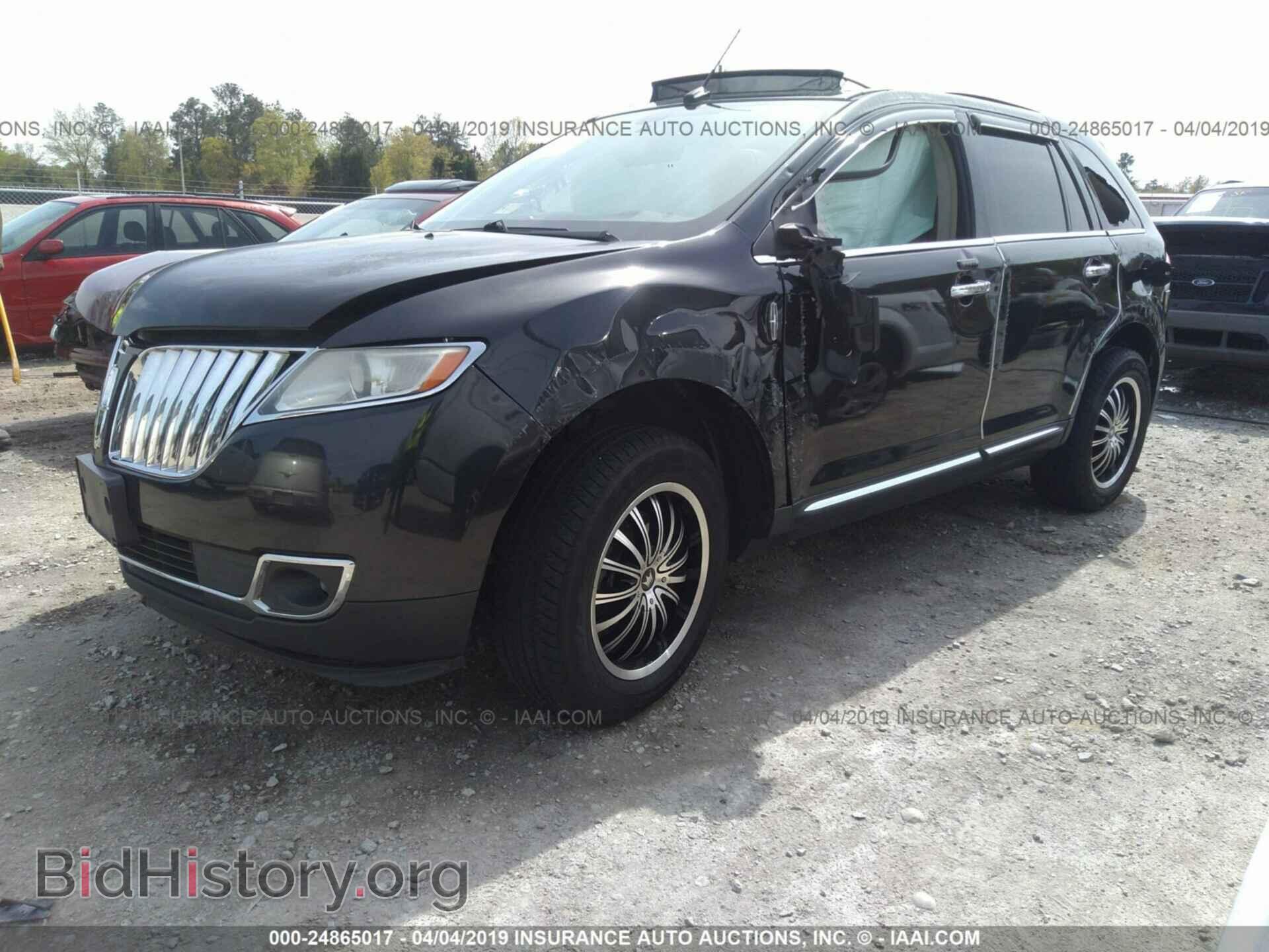 2011 LINCOLN MKX - VIN: 2LMDJ8JK6BBJ17287 - Photo 2