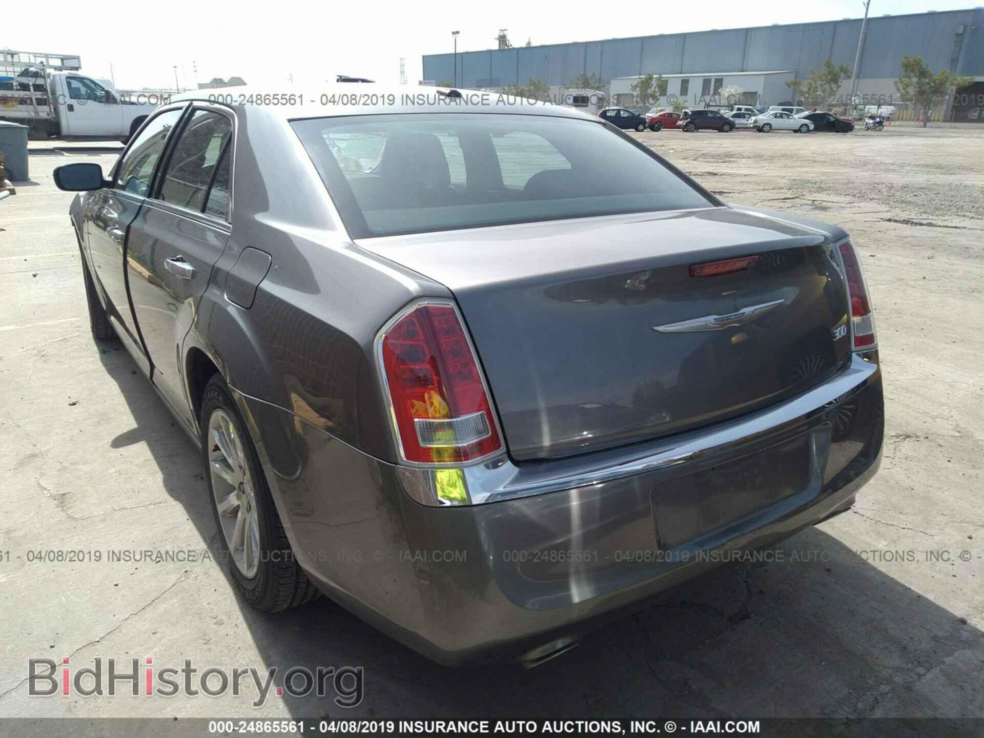 2012 CHRYSLER 300 - VIN: 2C3CCACG7CH253985 - Фото 3
