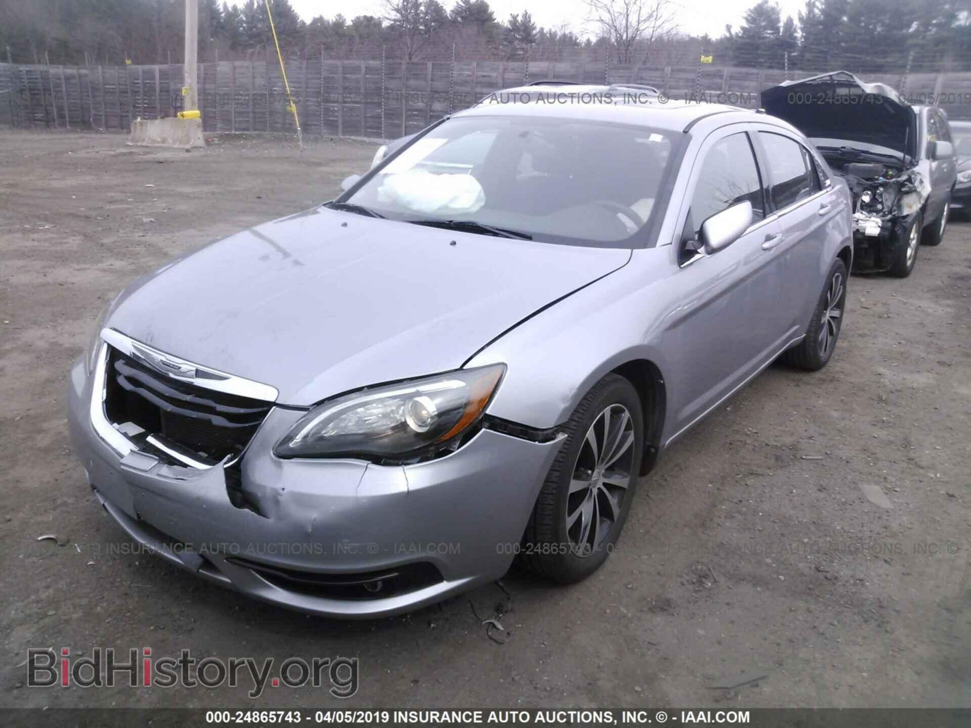 2013 CHRYSLER 200 - VIN: 1C3CCBBG4DN723826 - Photo 2
