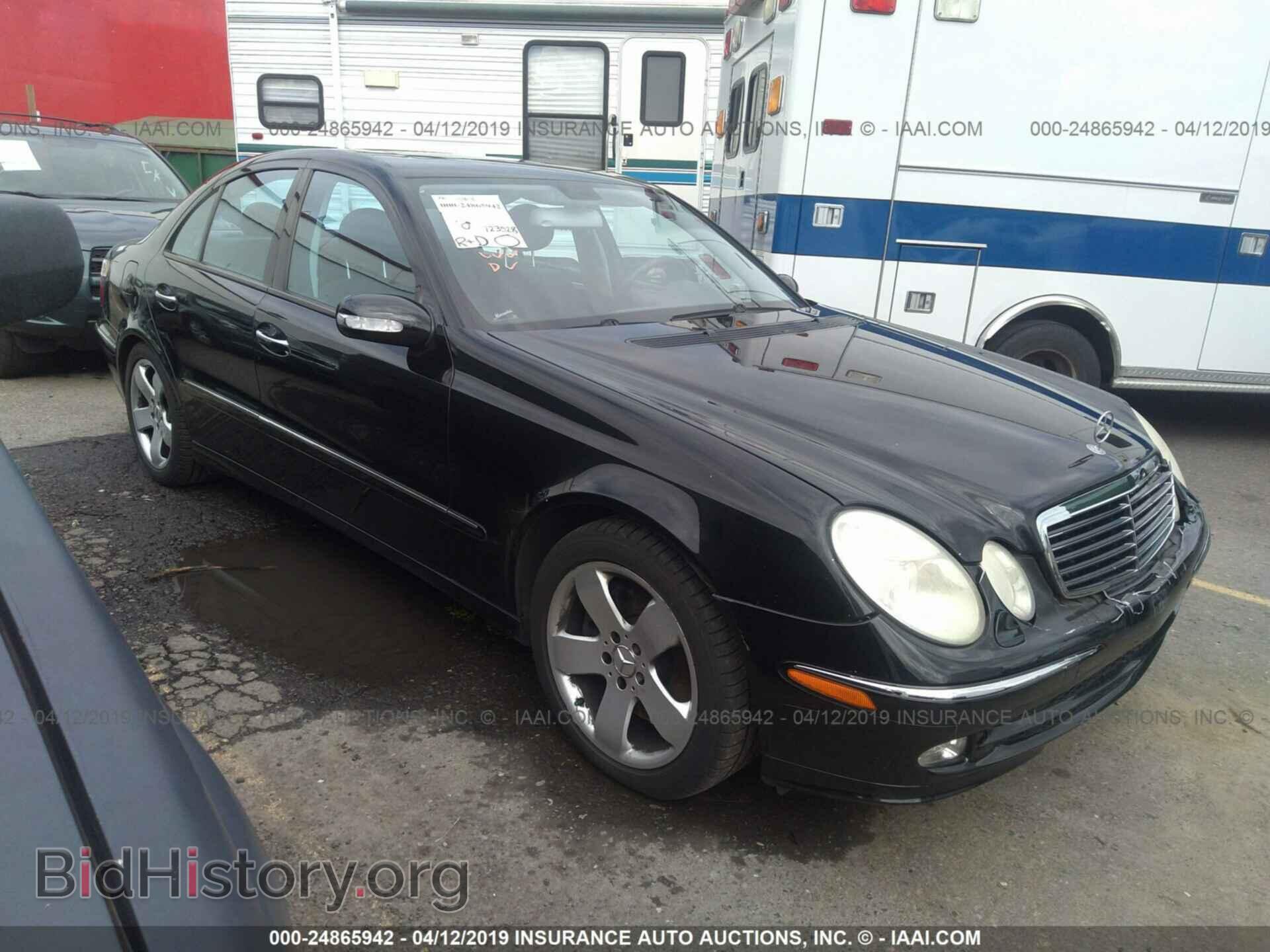 Photo WDBUF83J15X169637 - MERCEDES-BENZ E 2005