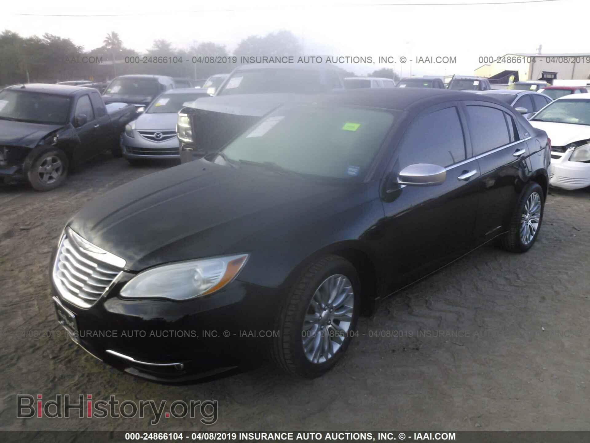 2011 CHRYSLER 200 - VIN: 1C3BC2FG7BN603442 - Фото 2