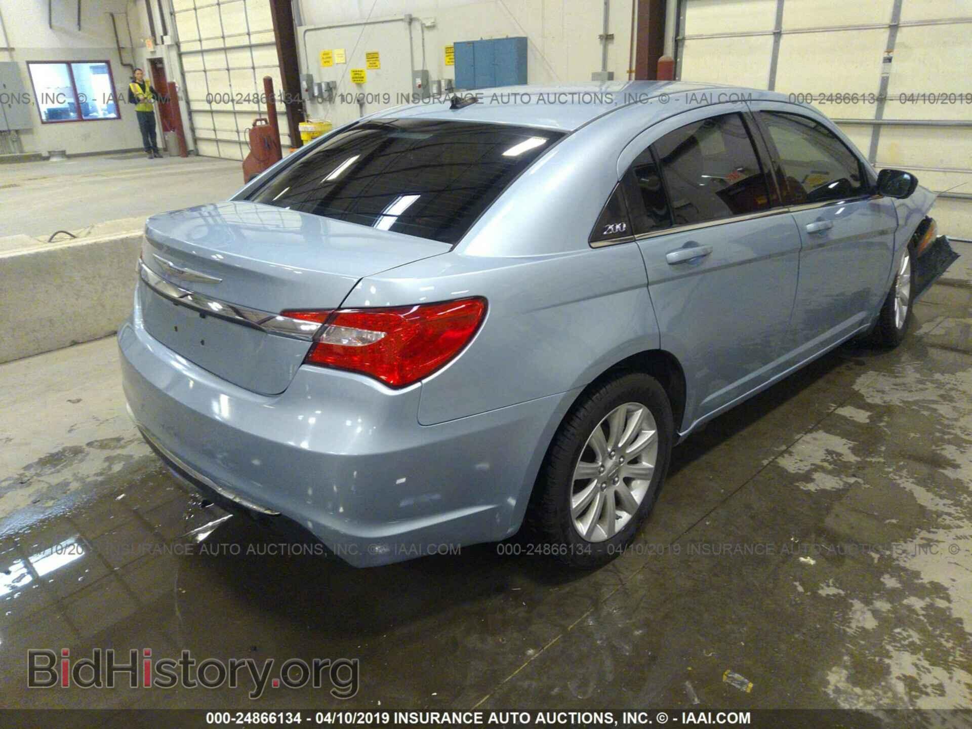 2012 CHRYSLER 200 - VIN: 1C3CCBBB3CN226365 - Фото 4
