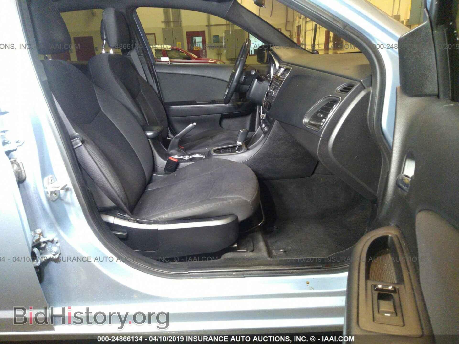 2012 CHRYSLER 200 - VIN: 1C3CCBBB3CN226365 - Фото 5