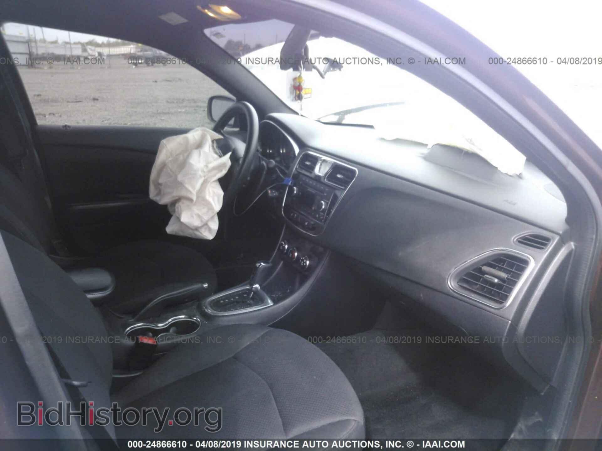 2013 CHRYSLER 200 - VIN: 1C3CCBAG8DN737438 - Фото 5