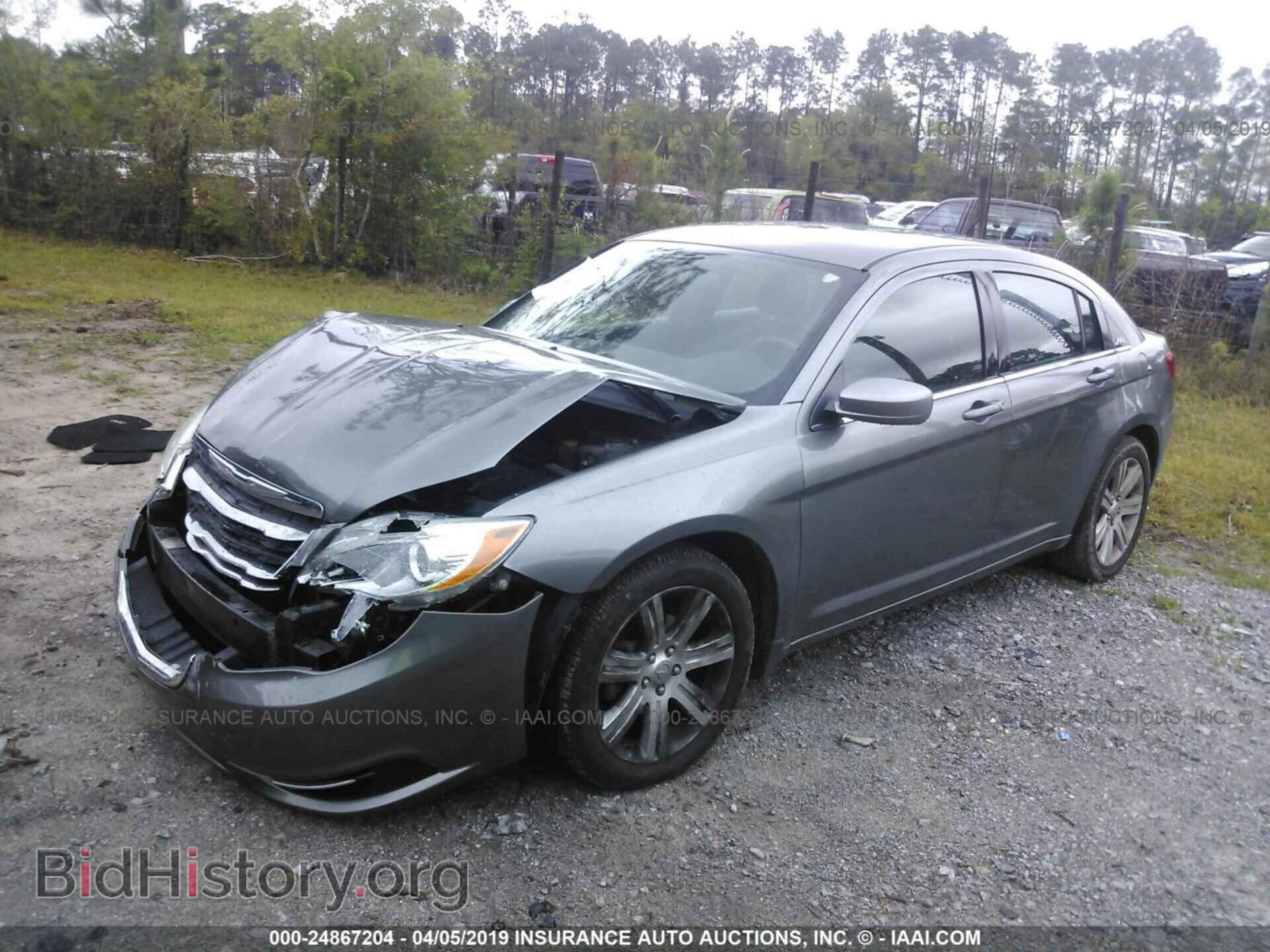 2013 CHRYSLER 200 - VIN: 1C3CCBAB0DN671357 - Photo 2