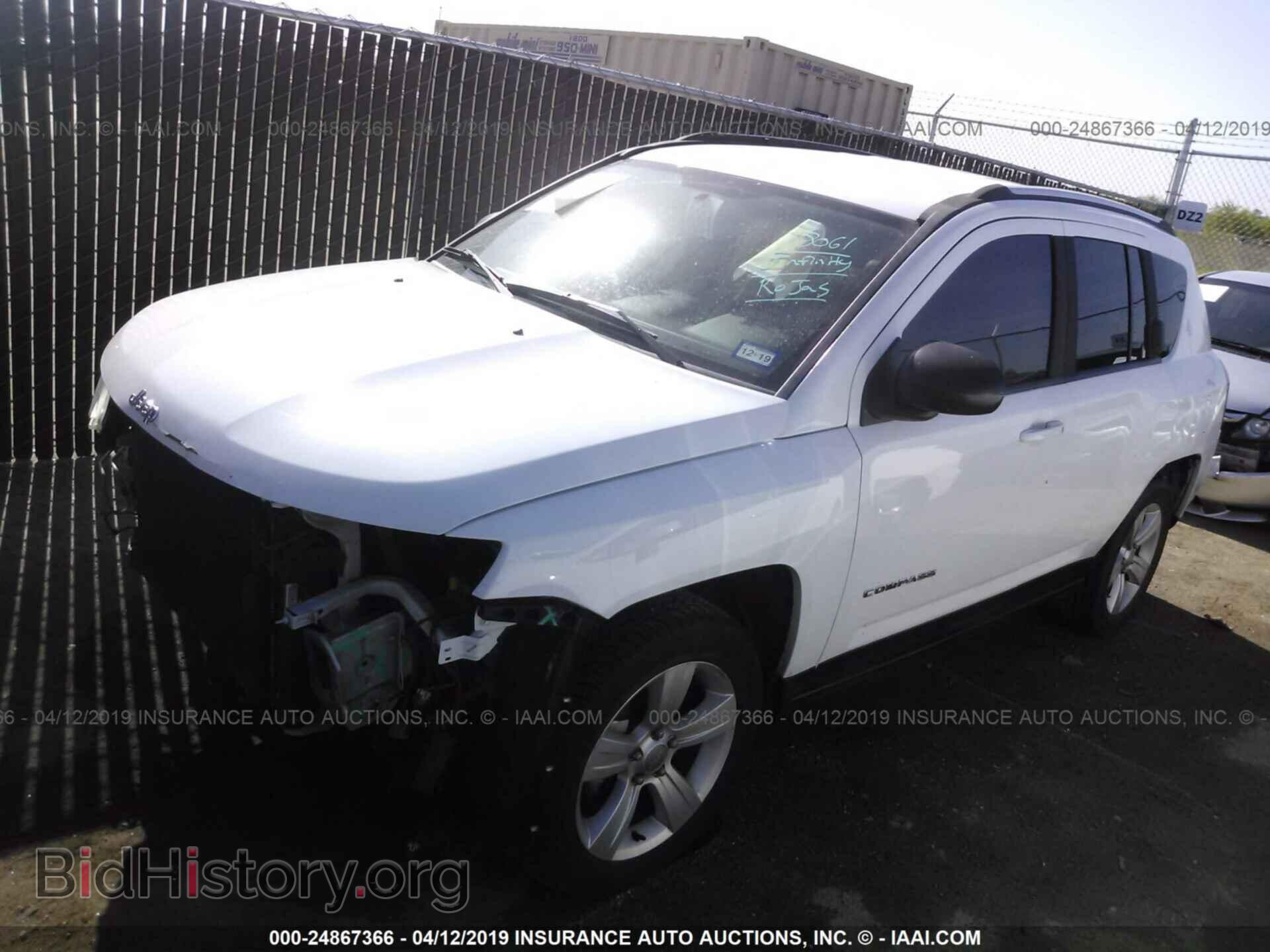 2014 JEEP COMPASS - VIN: 1C4NJCBA1ED666102 - Photo 2