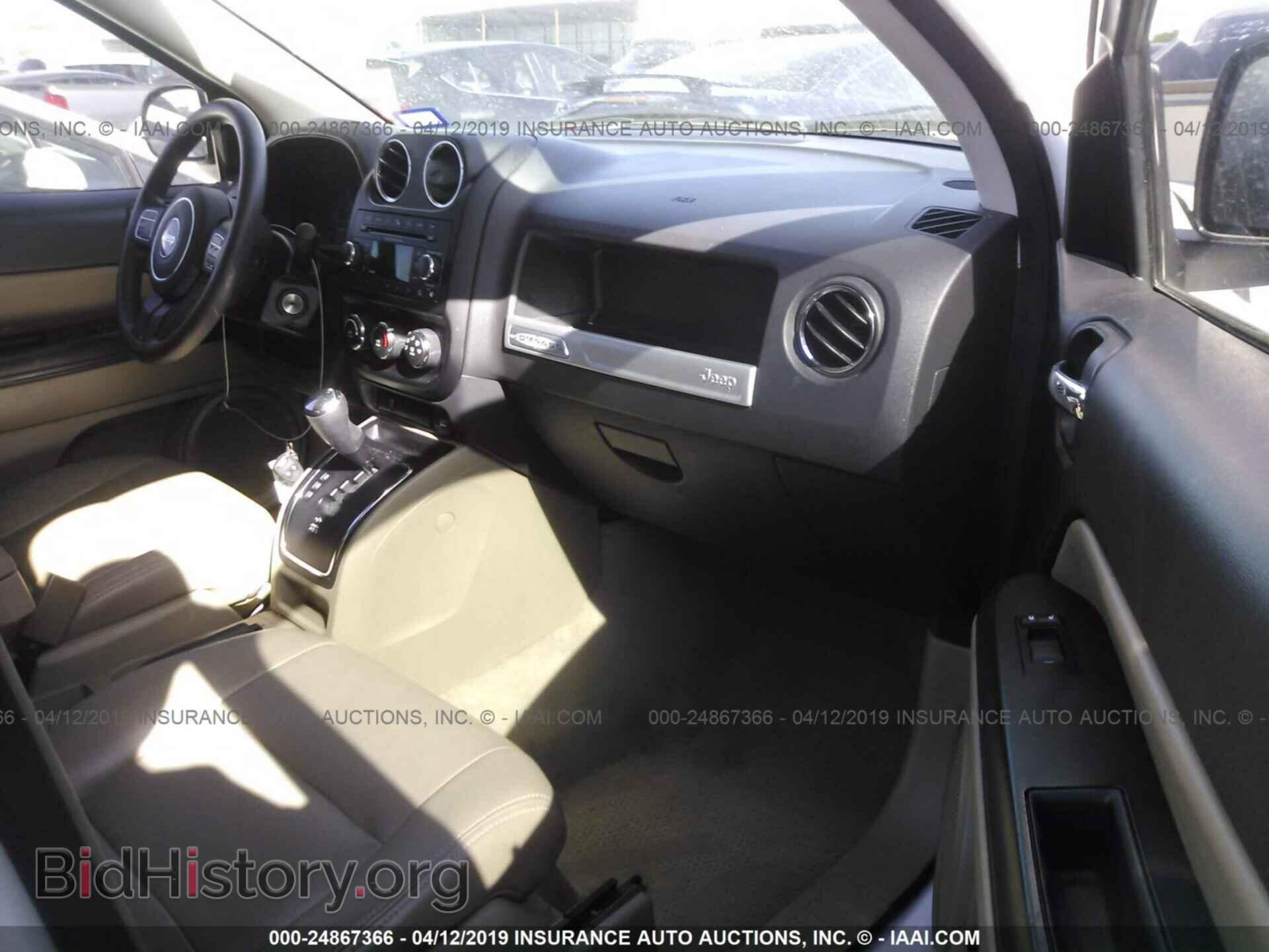 2014 JEEP COMPASS - VIN: 1C4NJCBA1ED666102 - Photo 5