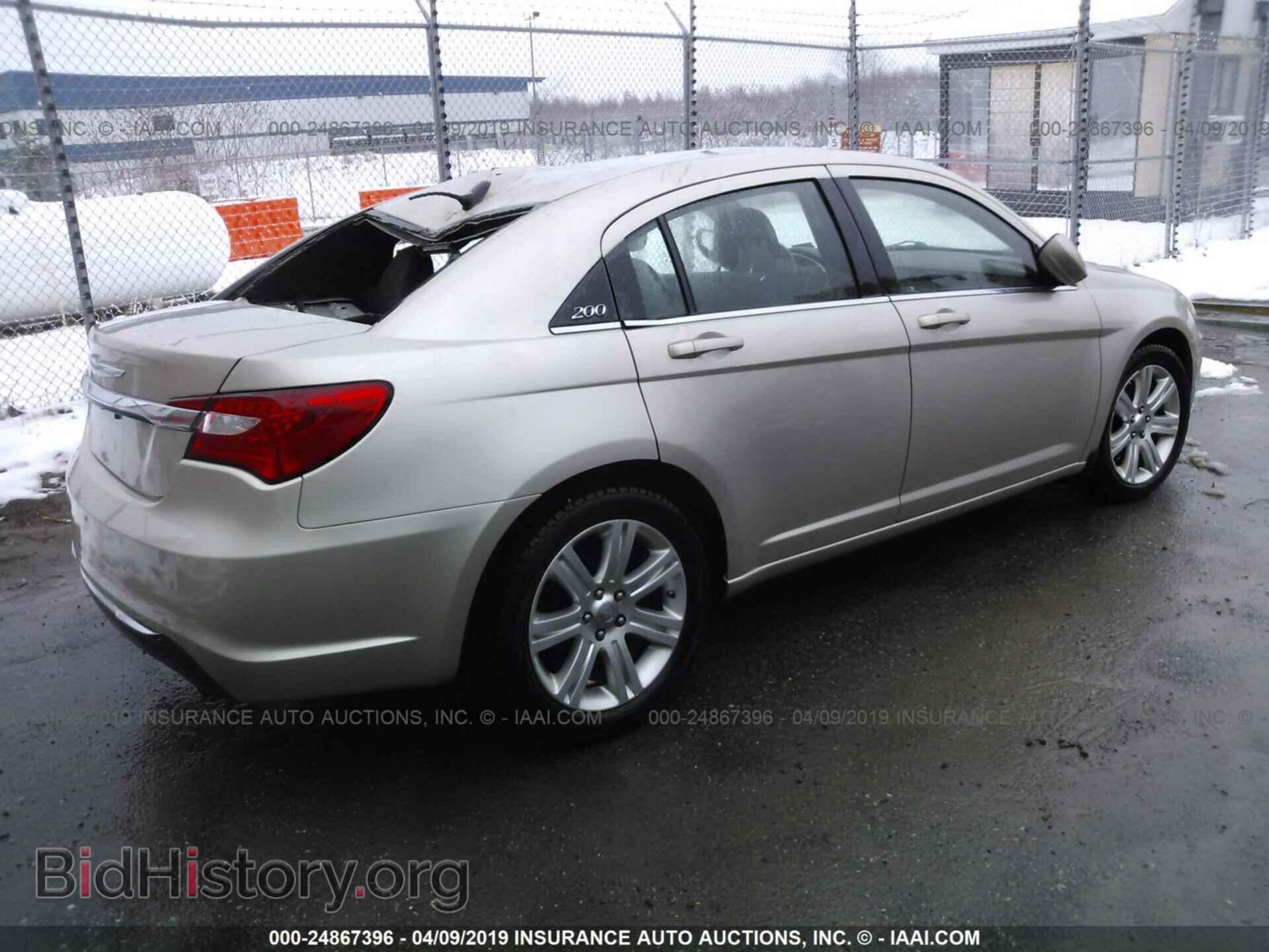 2013 CHRYSLER 200 - VIN: 1C3CCBAB0DN735865 - Photo 4