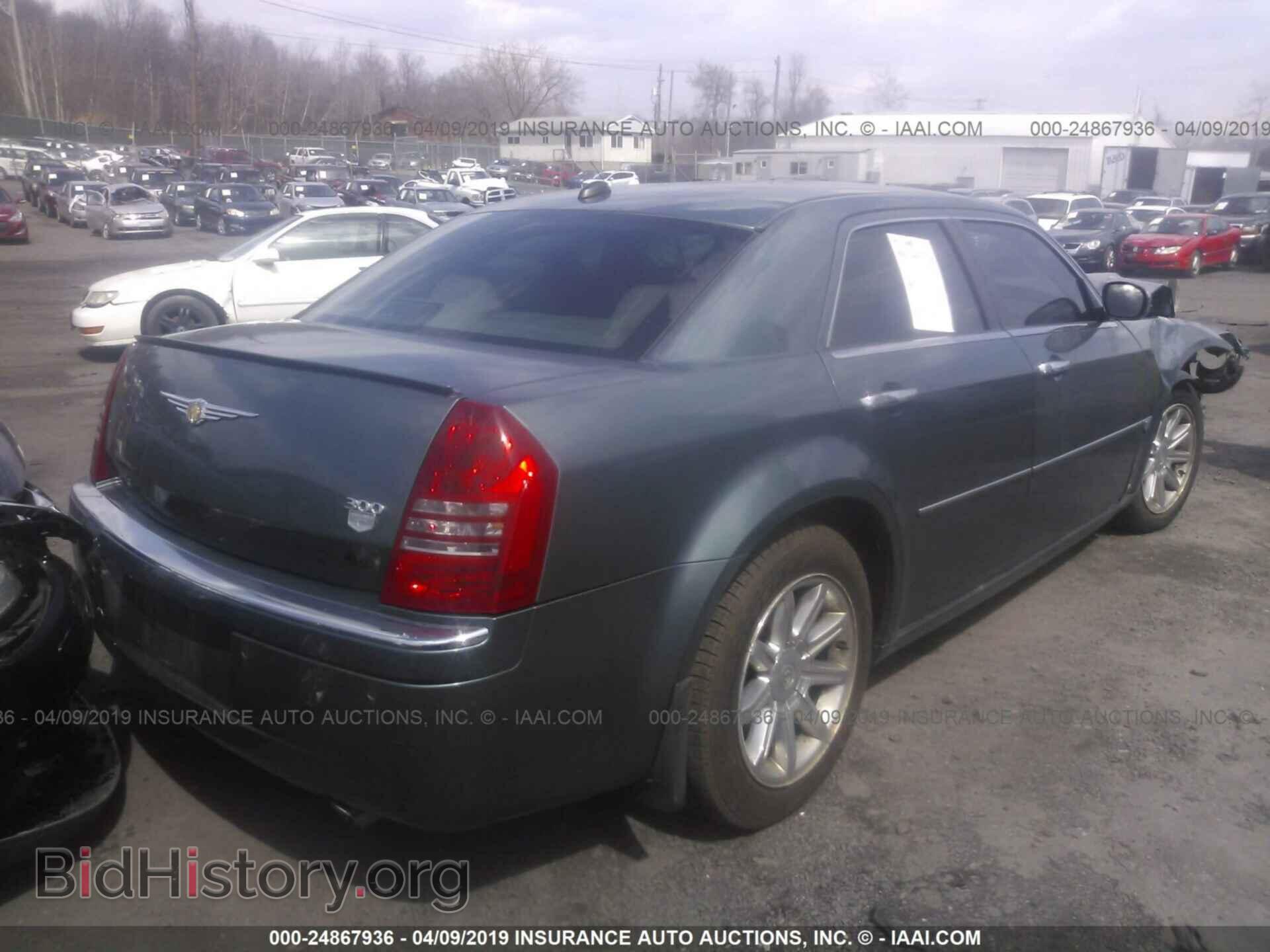 2005 CHRYSLER 300C - VIN: 2C3AA63H95H613053 - Фото 4