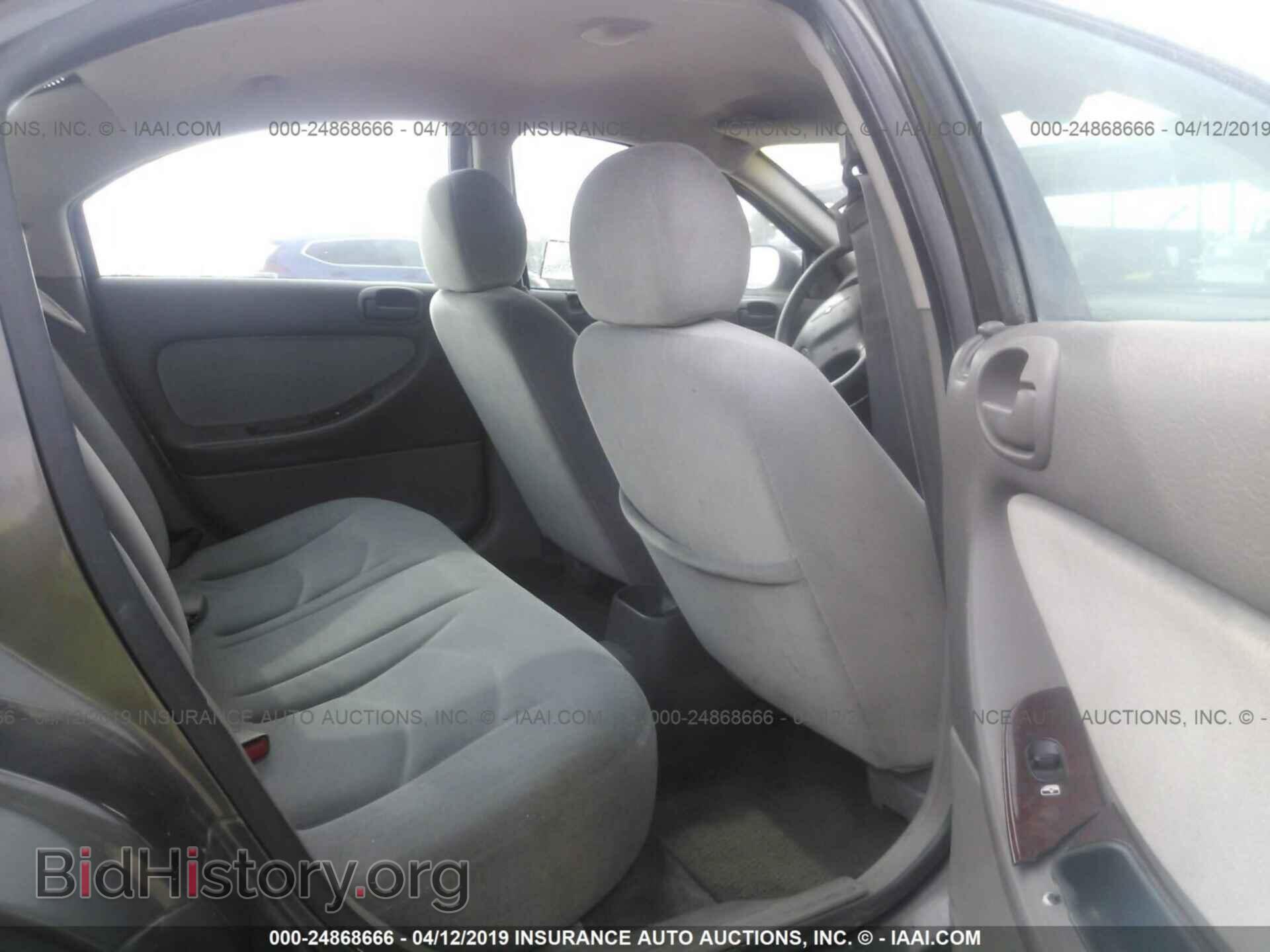 2001 CHRYSLER SEBRING - VIN: 1C3EL46U01N568742 - Photo 8