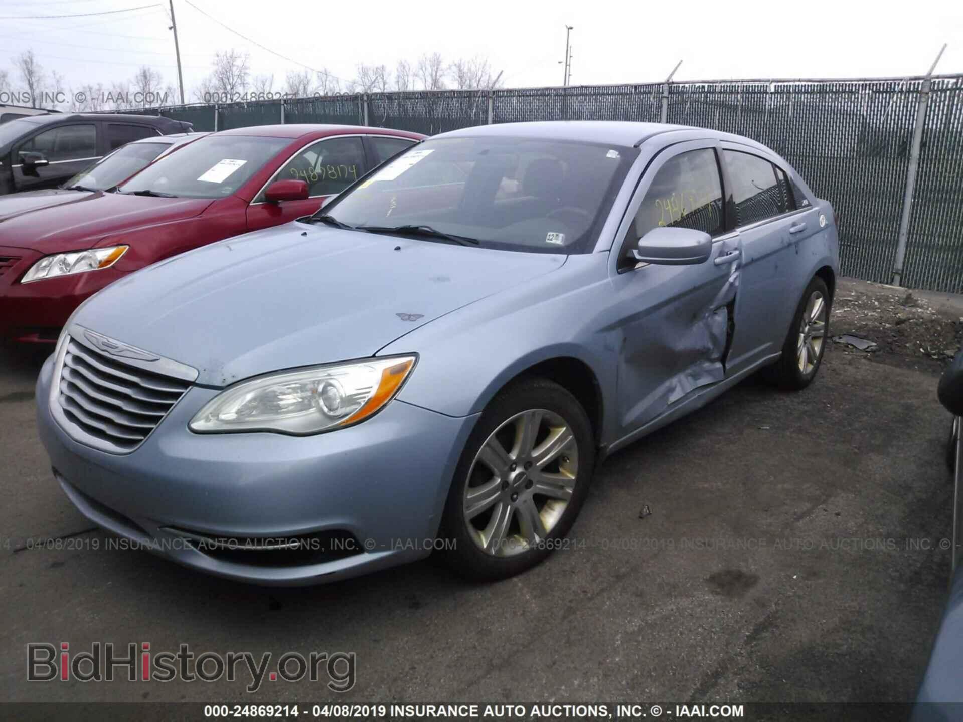 2012 CHRYSLER 200 - VIN: 1C3CCBBG8CN143607 - Фото 2
