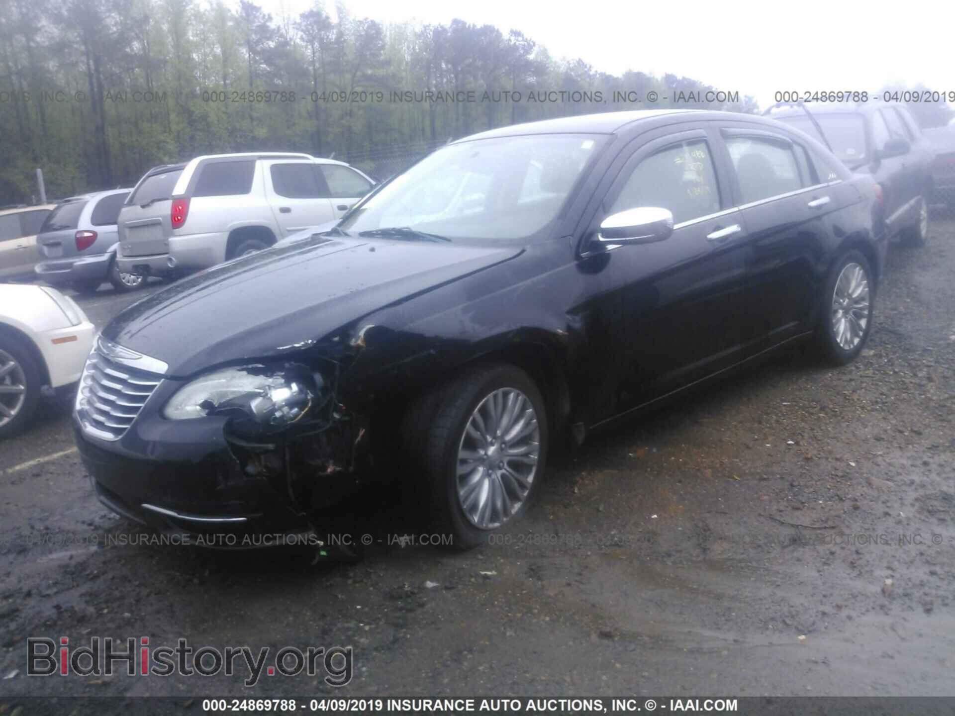 2012 CHRYSLER 200 - VIN: 1C3CCBCB3CN249496 - Фото 2