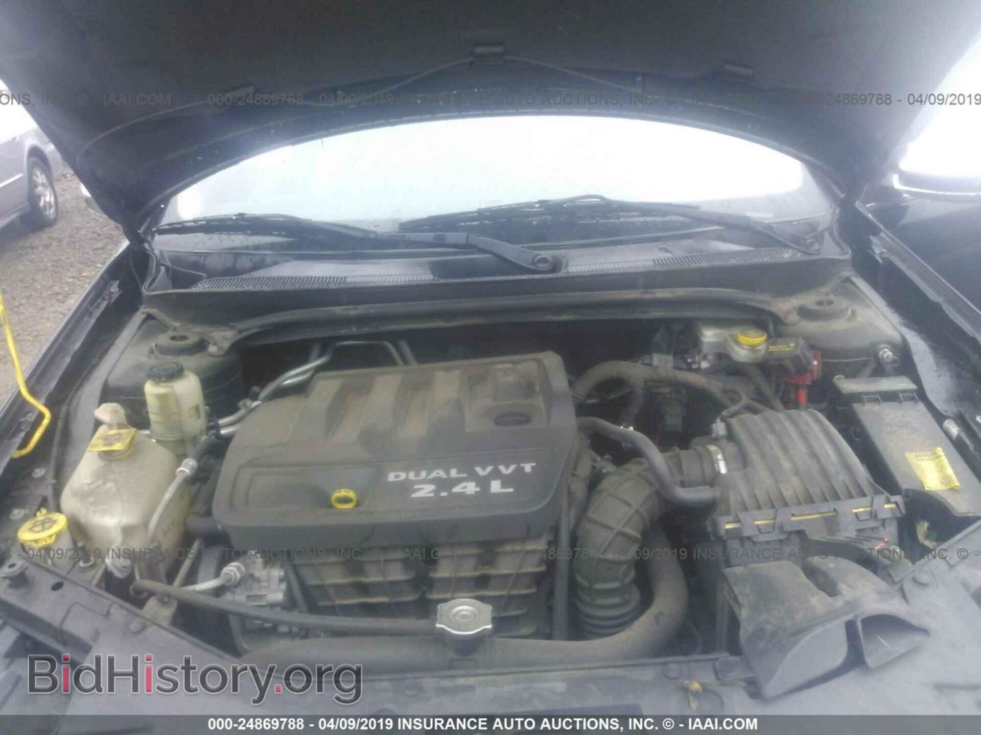 2012 CHRYSLER 200 - VIN: 1C3CCBCB3CN249496 - Фото 10